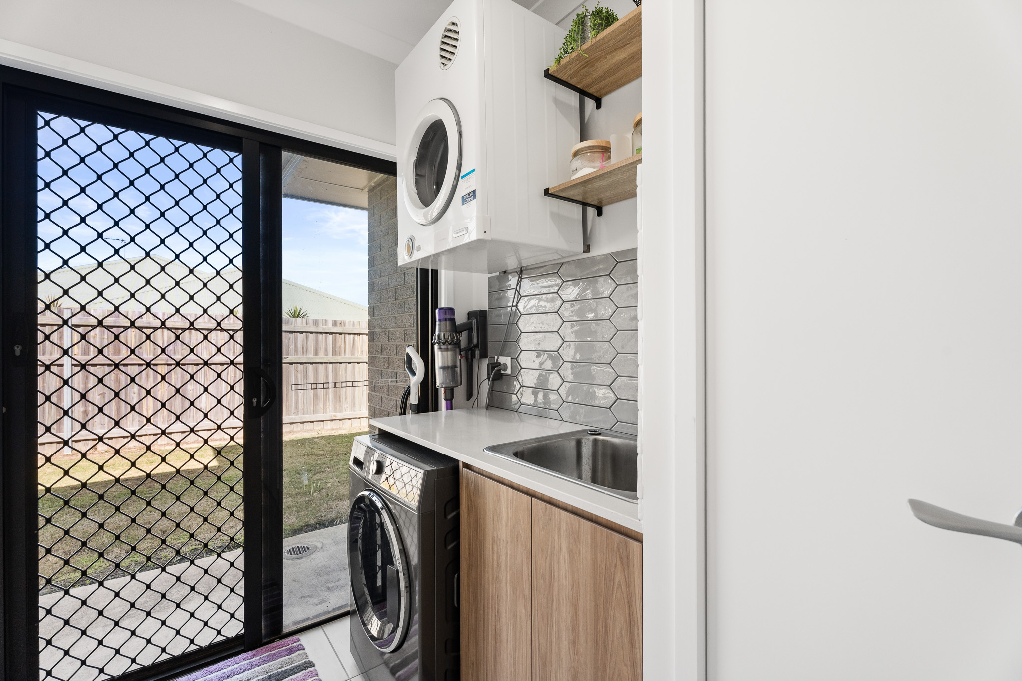 54 Peppermint Circuit, NIKENBAH, QLD 4655 AUS