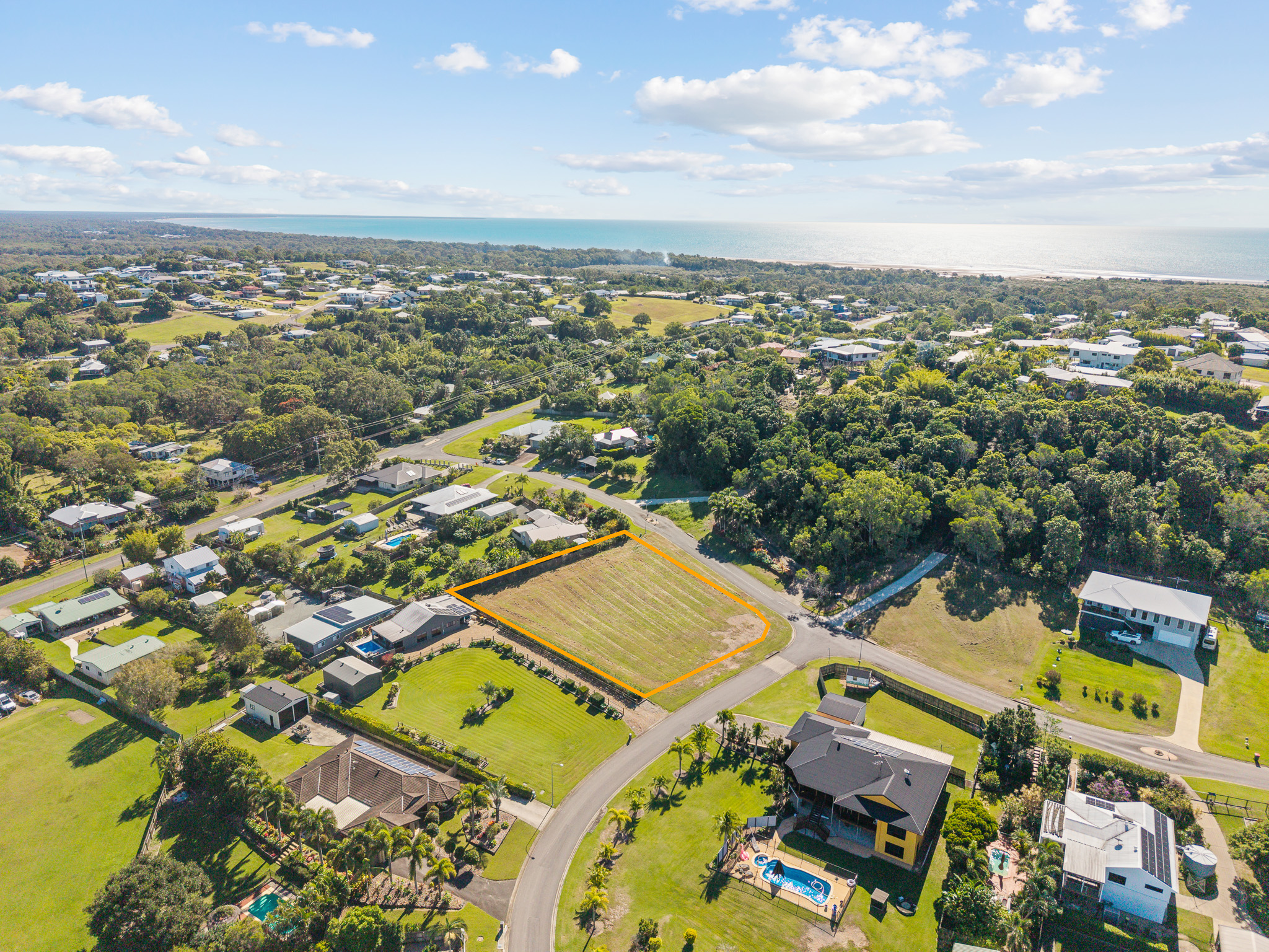 13-17 Parview Drive, CRAIGNISH, QLD 4655 AUS