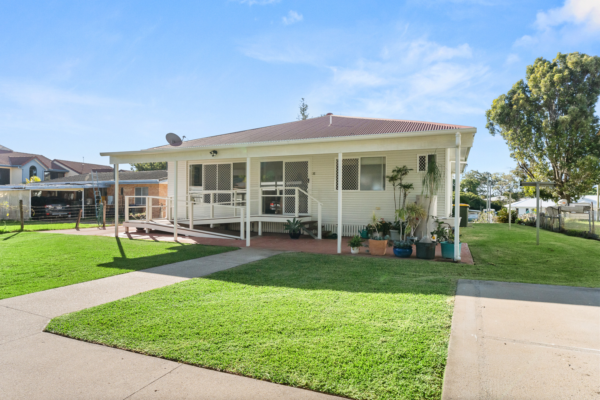 13 Freshwater Street, SCARNESS, QLD 4655 AUS