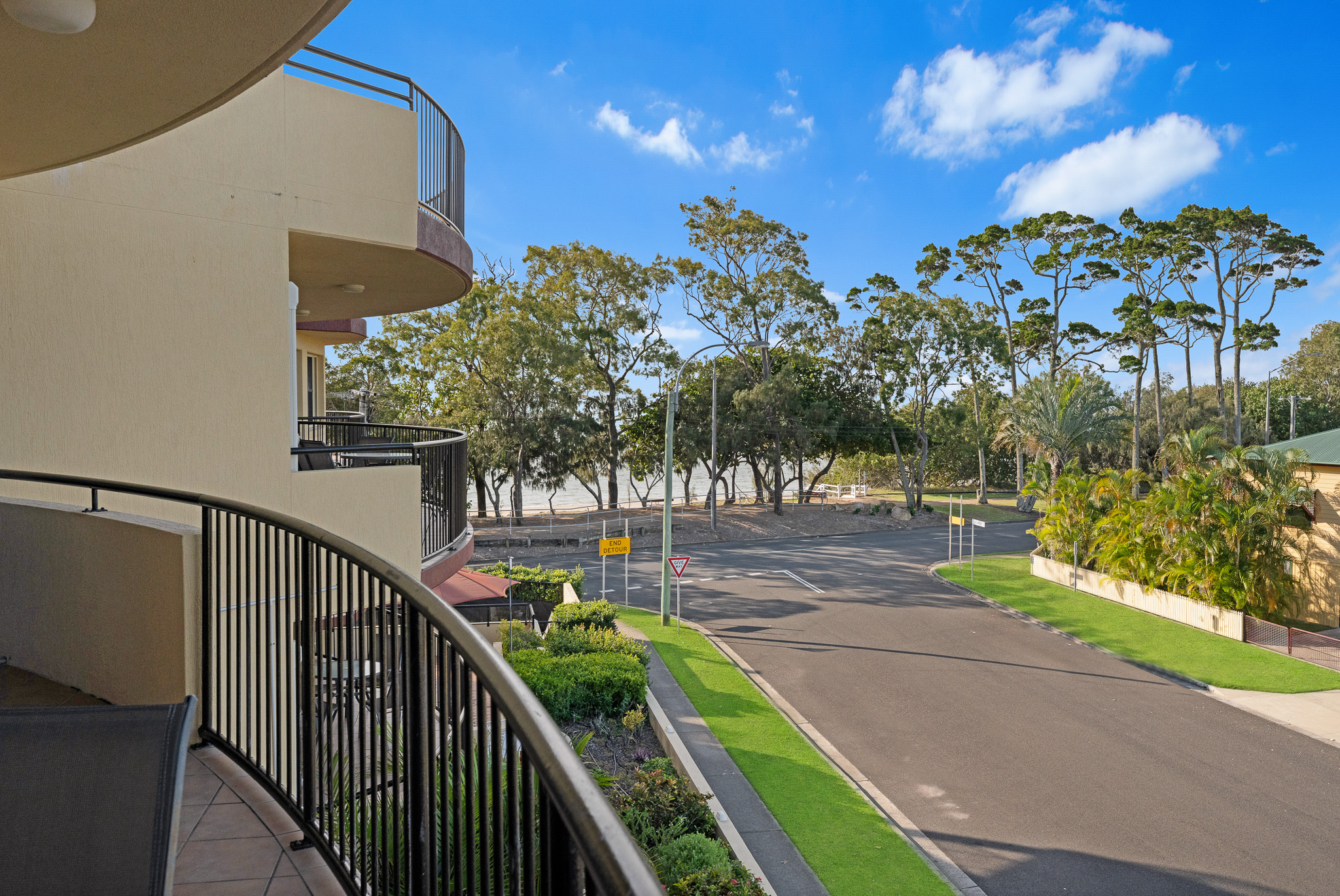 10/496 Esplanade, TORQUAY, QLD 4655 AUS