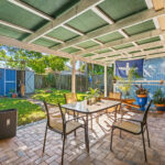 6 Carrie Court, TORQUAY, QLD 4655 AUS