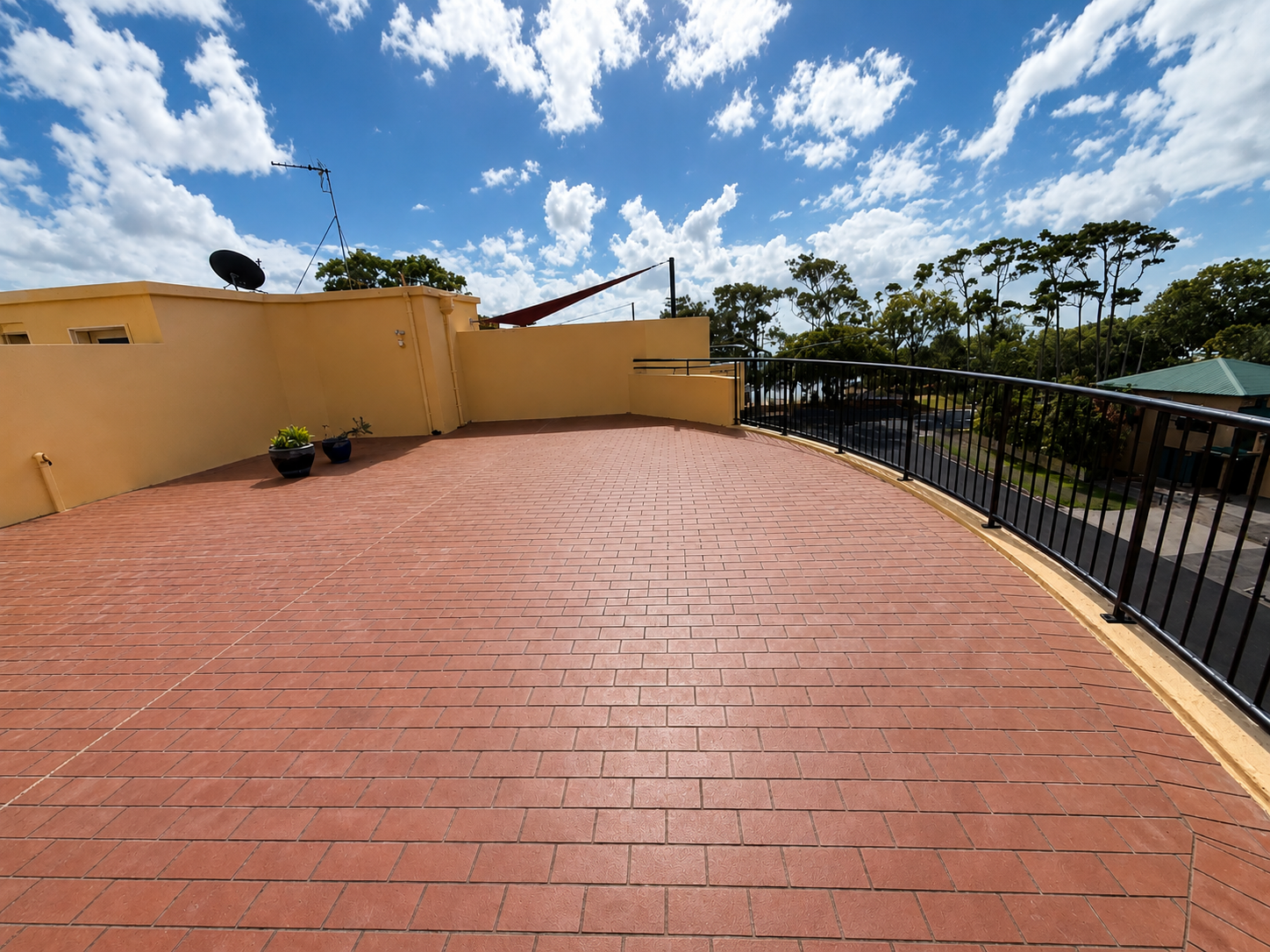 10/496 Esplanade, TORQUAY, QLD 4655 AUS
