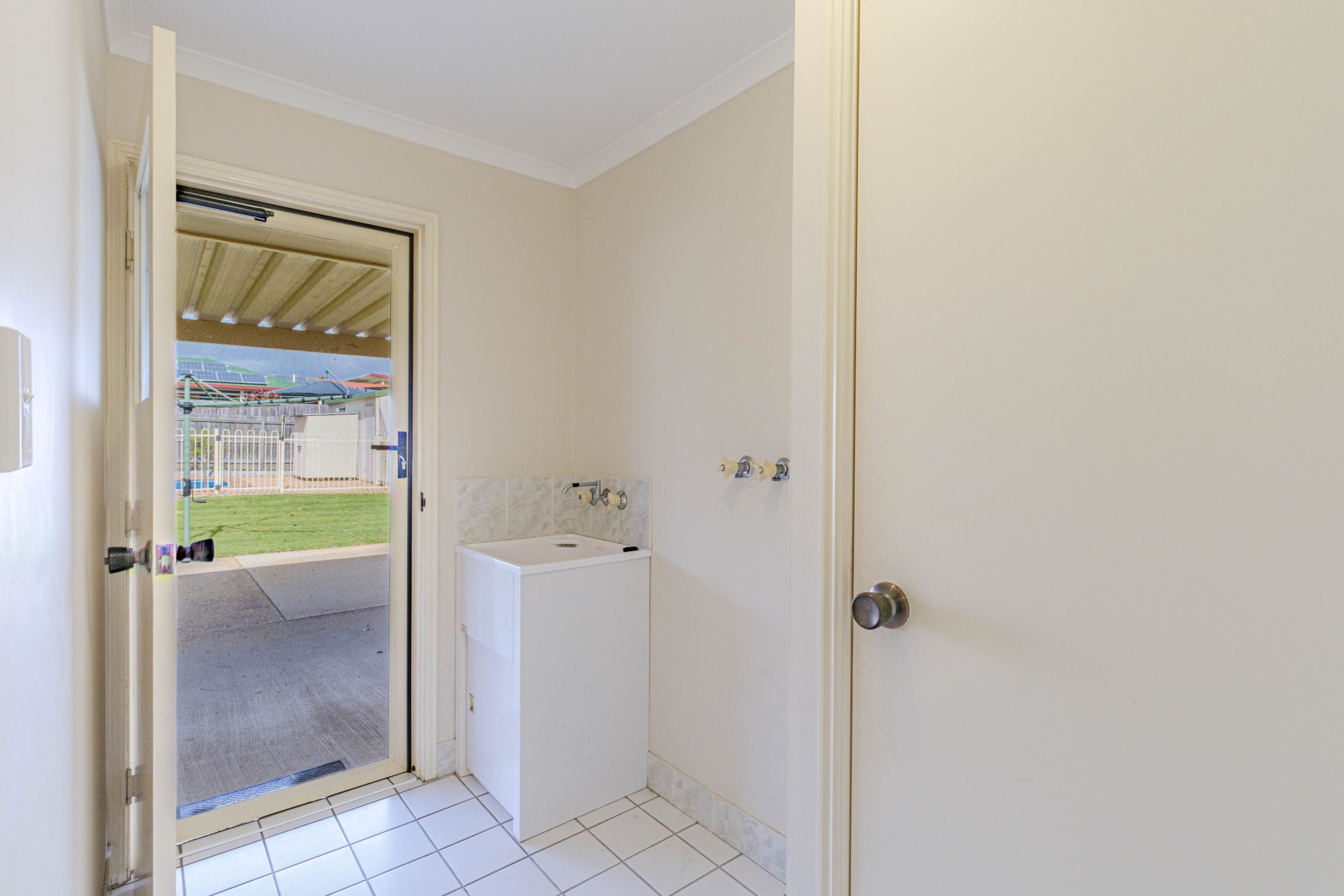 91 Colyton Street, TORQUAY, QLD 4655 AUS