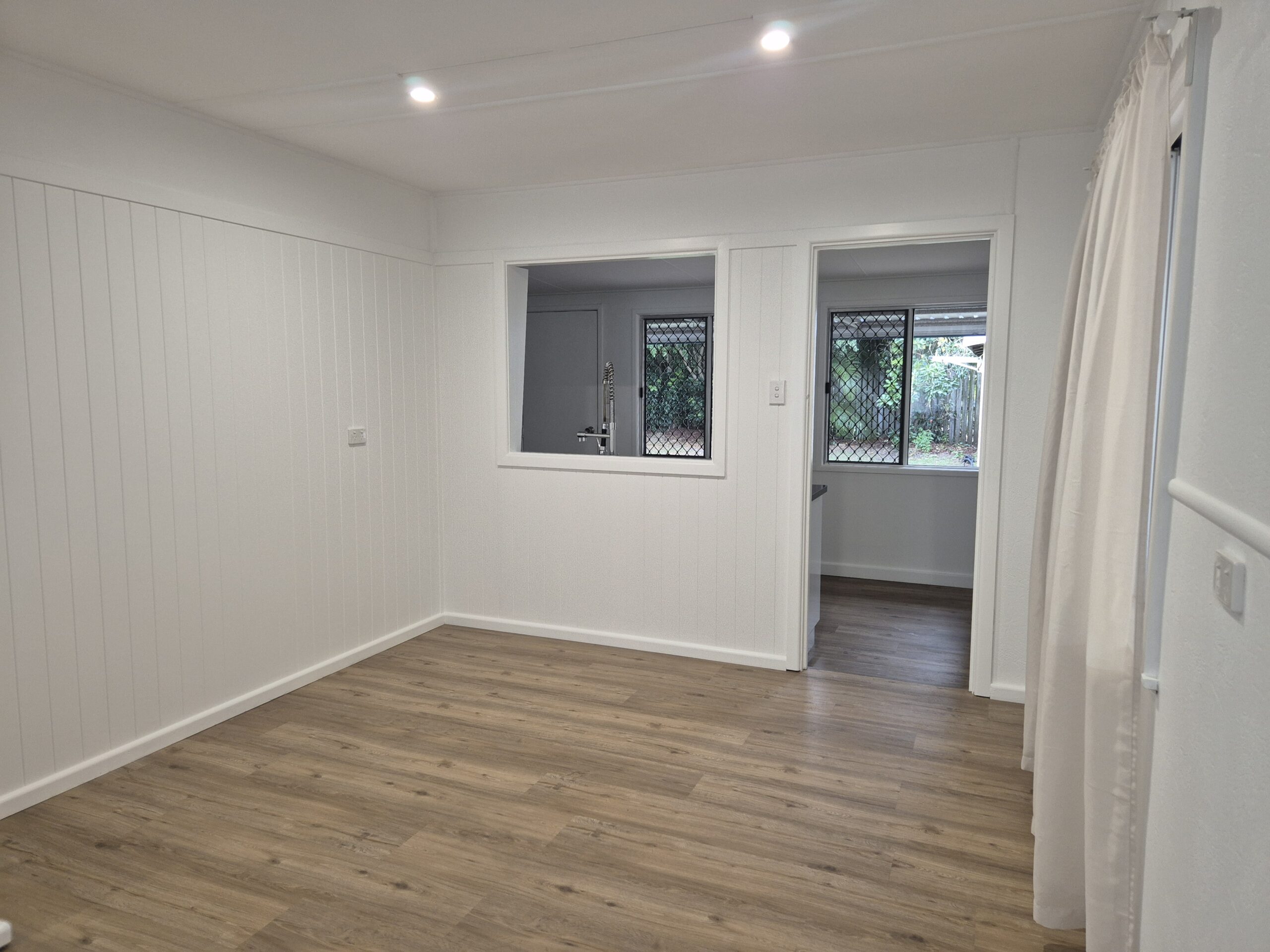 27 Leslie Lane, SCARNESS, QLD 4655 AUS