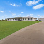 330 Moorabinda Drive, SUNSHINE ACRES, QLD 4655 AUS
