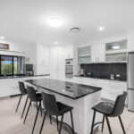 330 Moorabinda Drive, SUNSHINE ACRES, QLD 4655 AUS