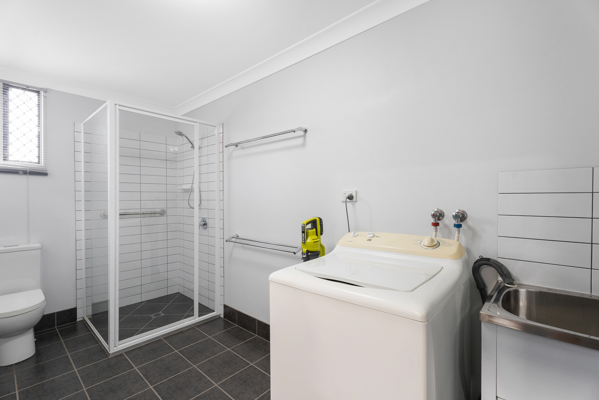 330 Moorabinda Drive, SUNSHINE ACRES, QLD 4655 AUS
