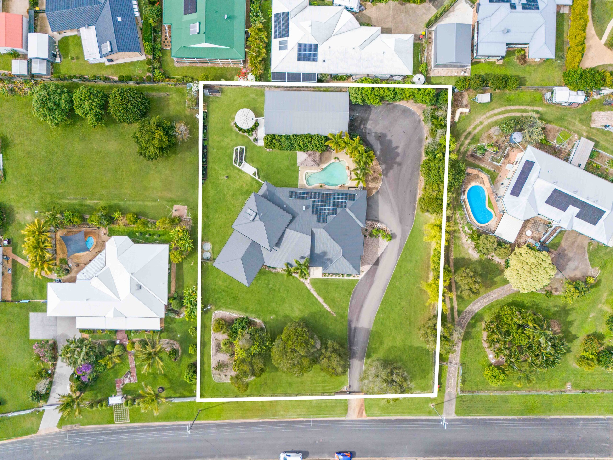 9-11 Gundesen Drive, URRAWEEN, QLD 4655 AUS