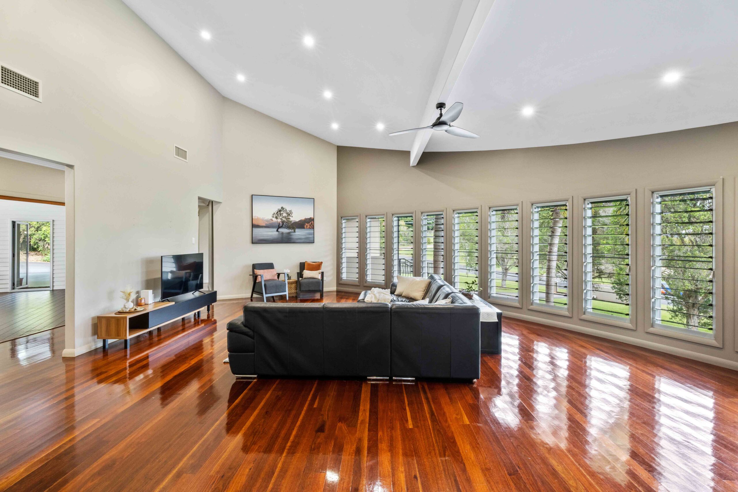 9-11 Gundesen Drive, URRAWEEN, QLD 4655 AUS