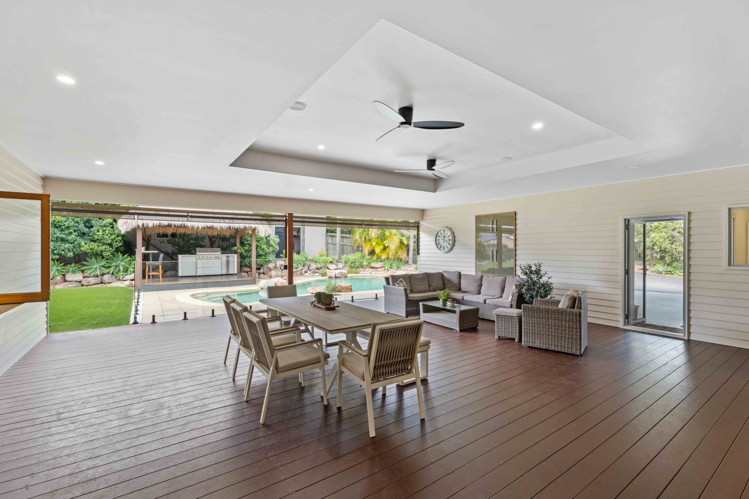 9-11 Gundesen Drive, URRAWEEN, QLD 4655 AUS