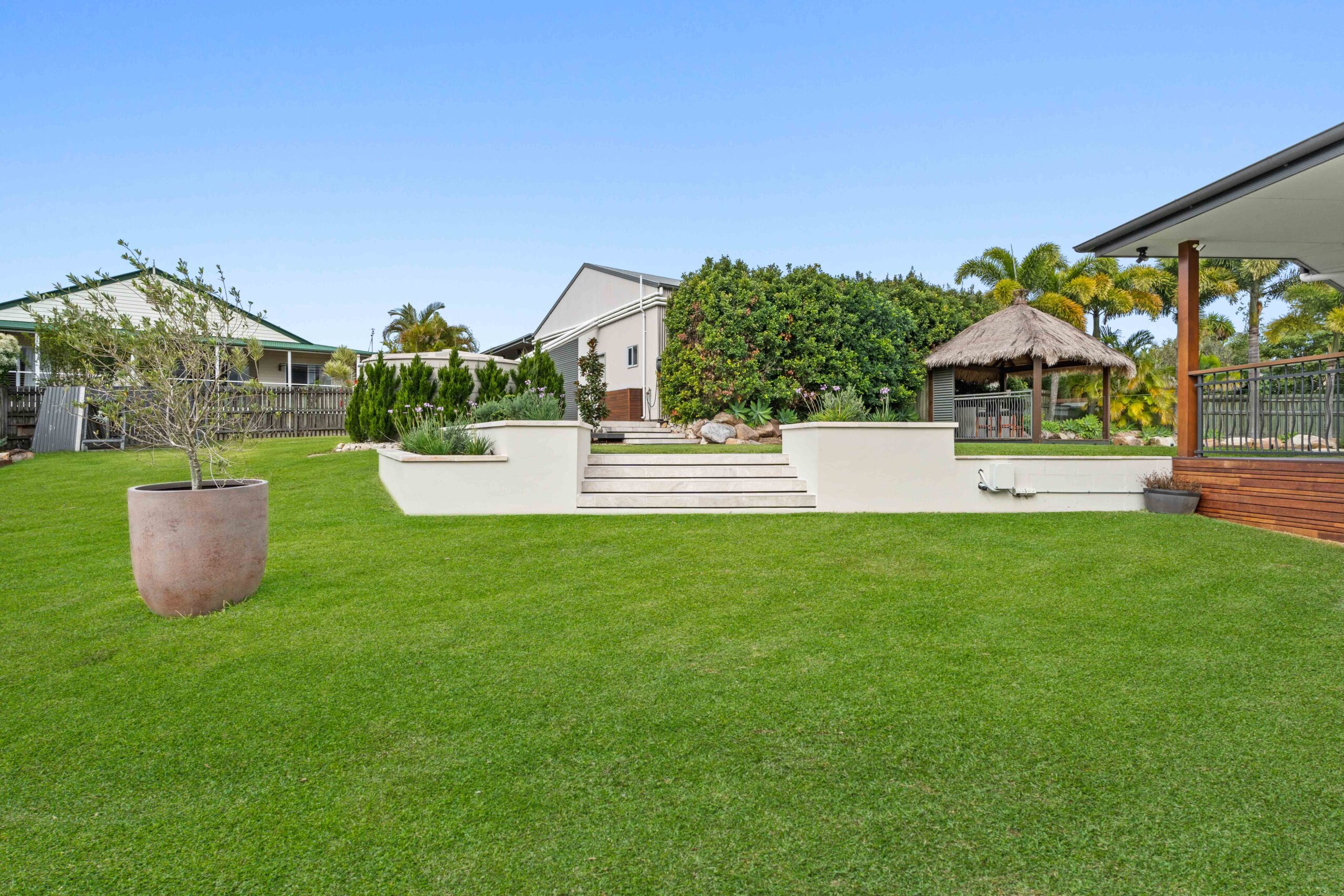 9-11 Gundesen Drive, URRAWEEN, QLD 4655 AUS