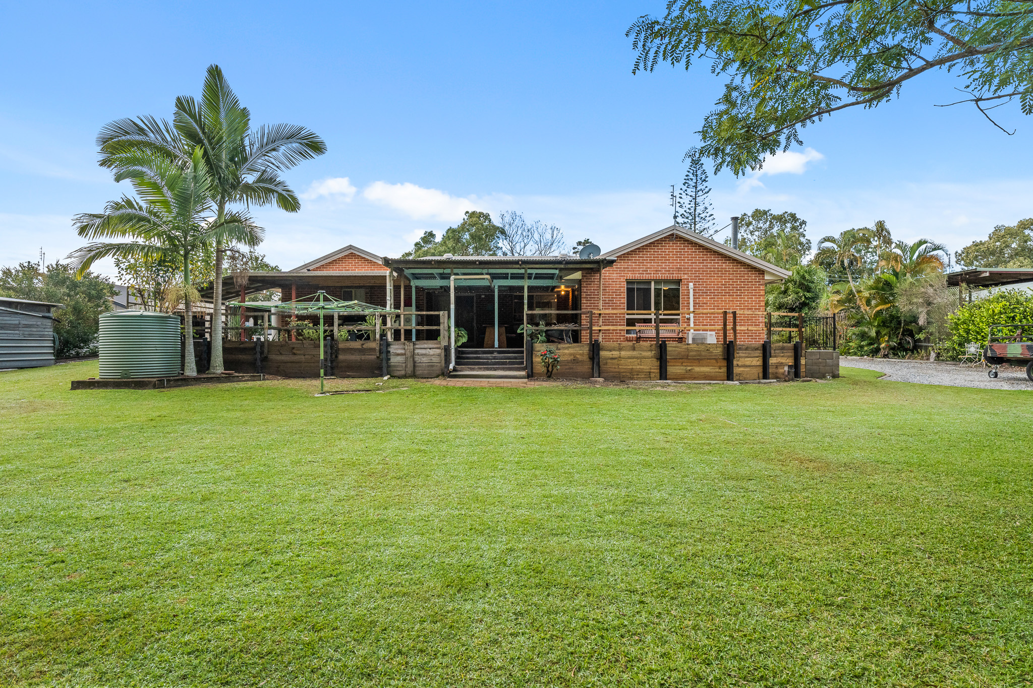 105 Garden Drive, URANGAN, QLD 4655 AUS