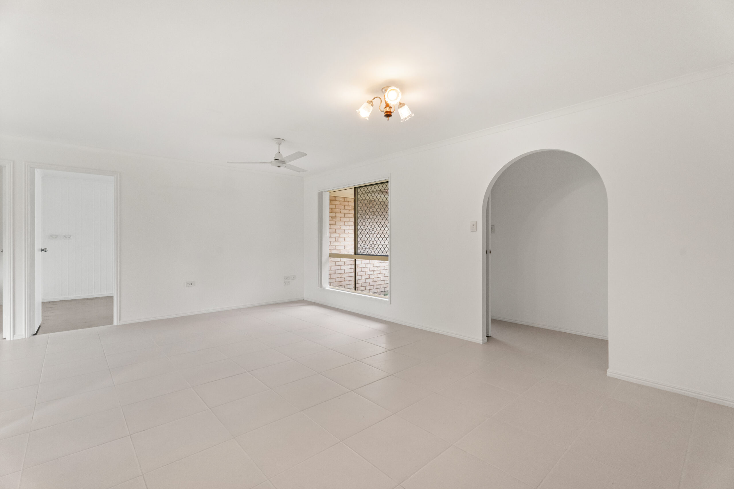 190 Lower Mountain Road, DUNDOWRAN, QLD 4655 AUS