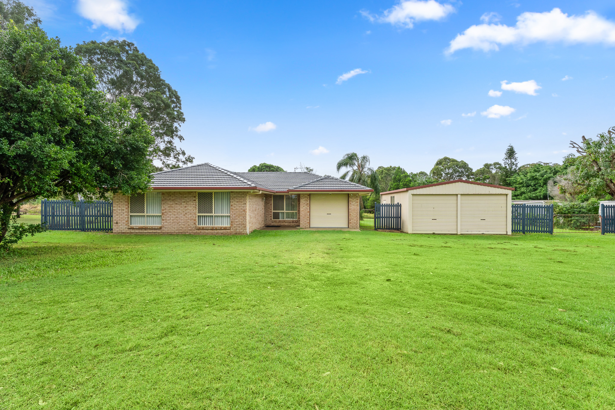 190 Lower Mountain Road, DUNDOWRAN, QLD 4655 AUS