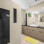 4 Earls Court, POINT VERNON, QLD 4655 AUS
