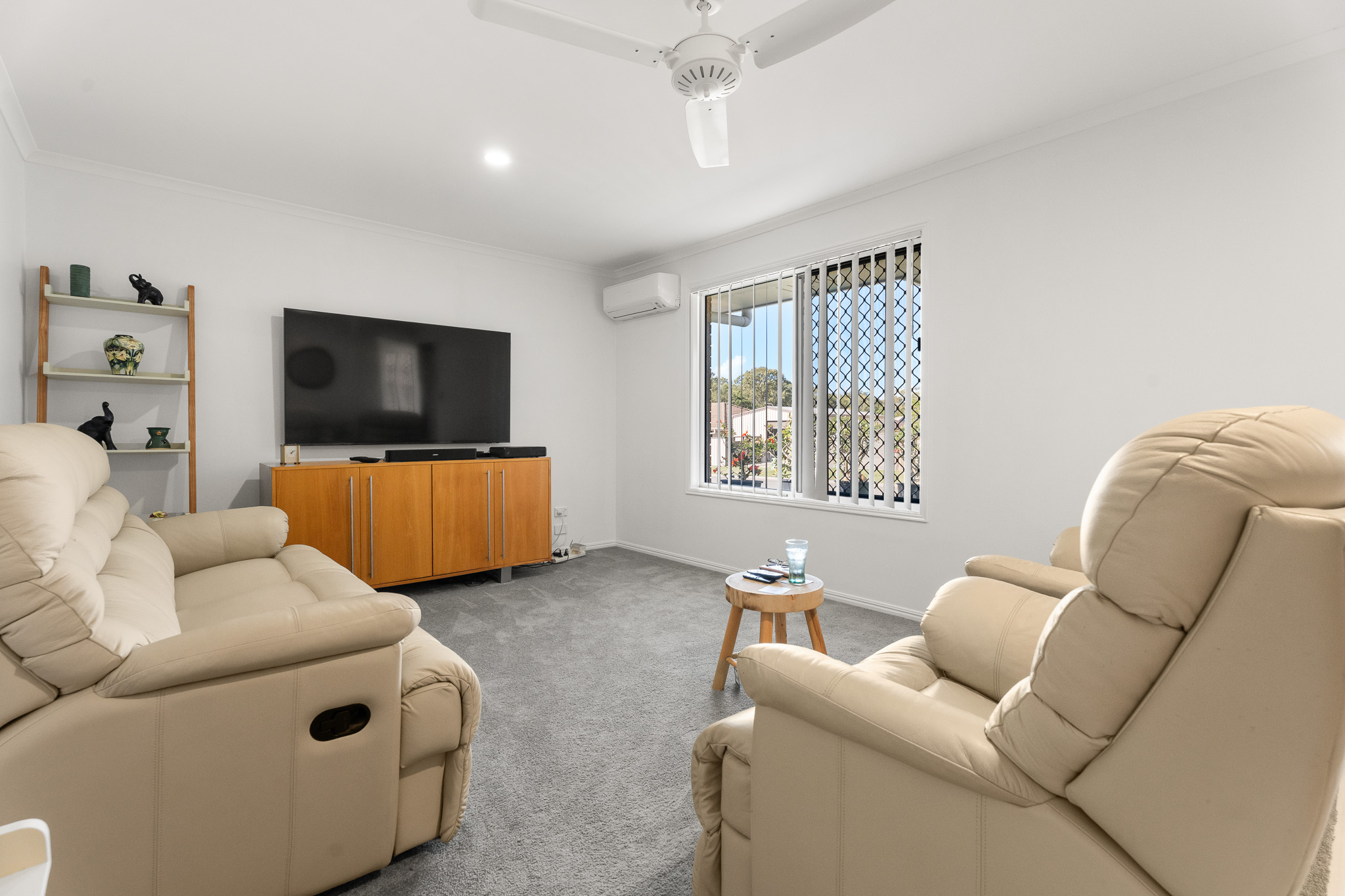 6 Zircon Street, URANGAN, QLD 4655 AUS