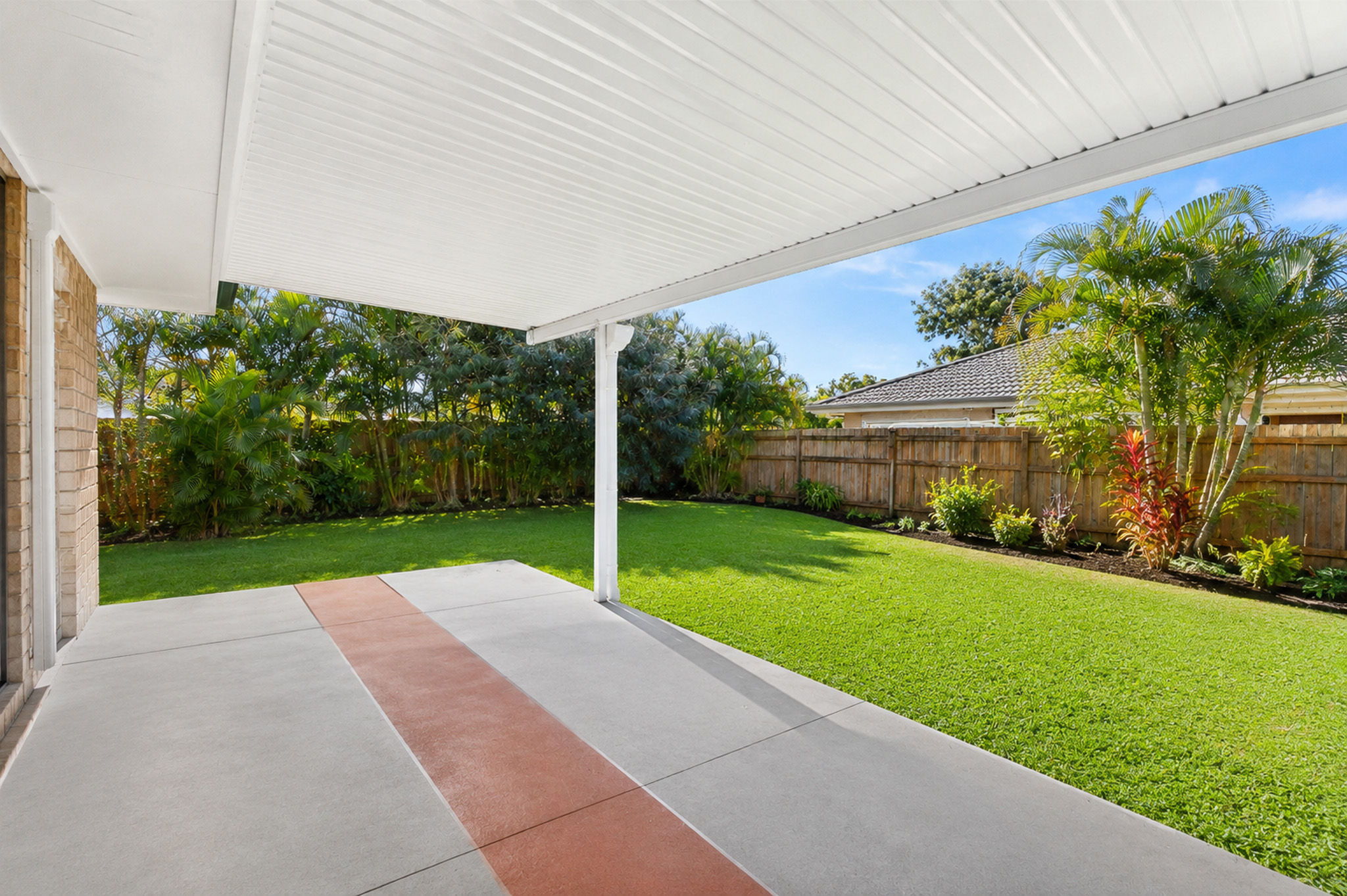6 Zircon Street, URANGAN, QLD 4655 AUS