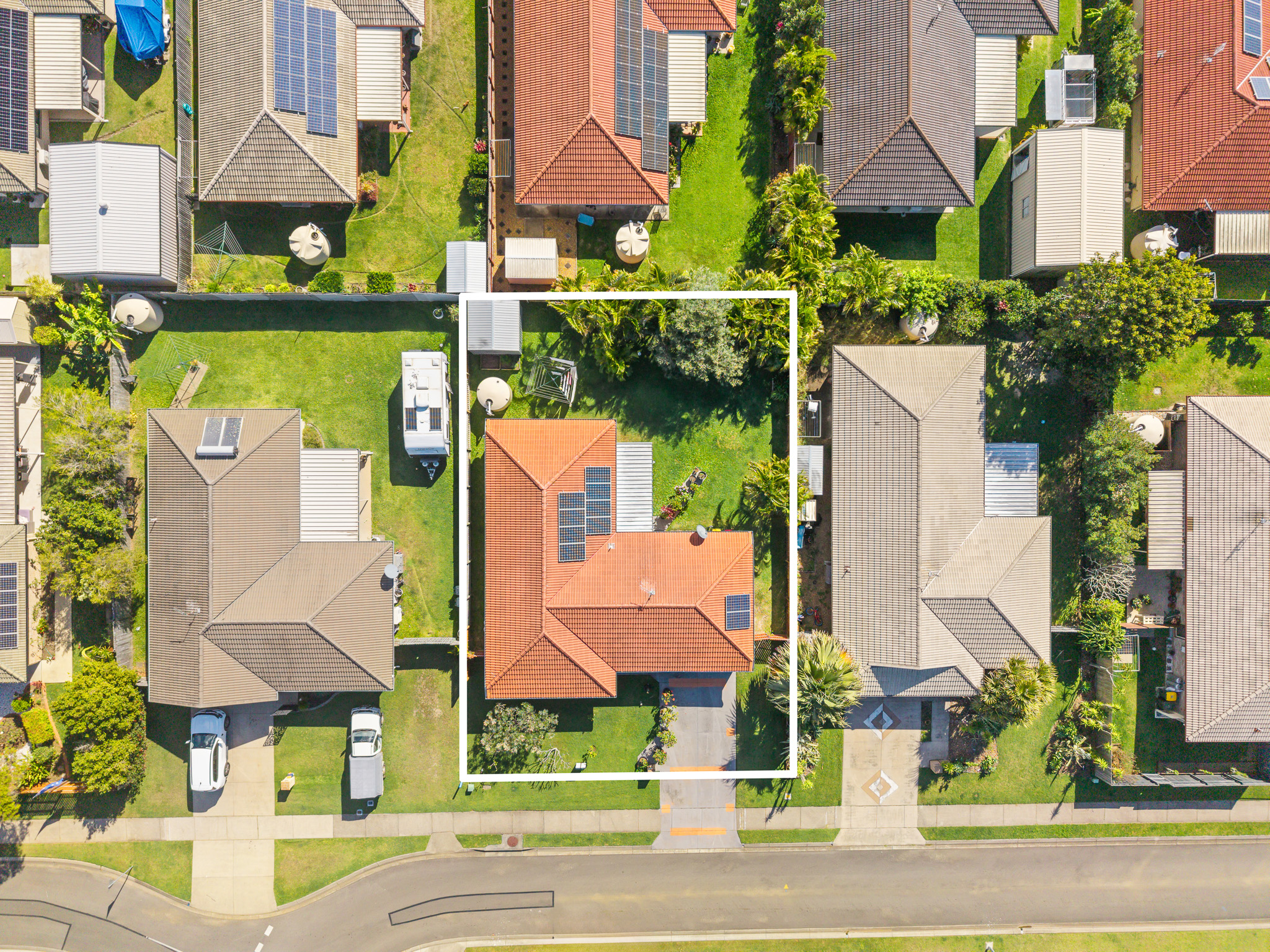 6 Zircon Street, URANGAN, QLD 4655 AUS