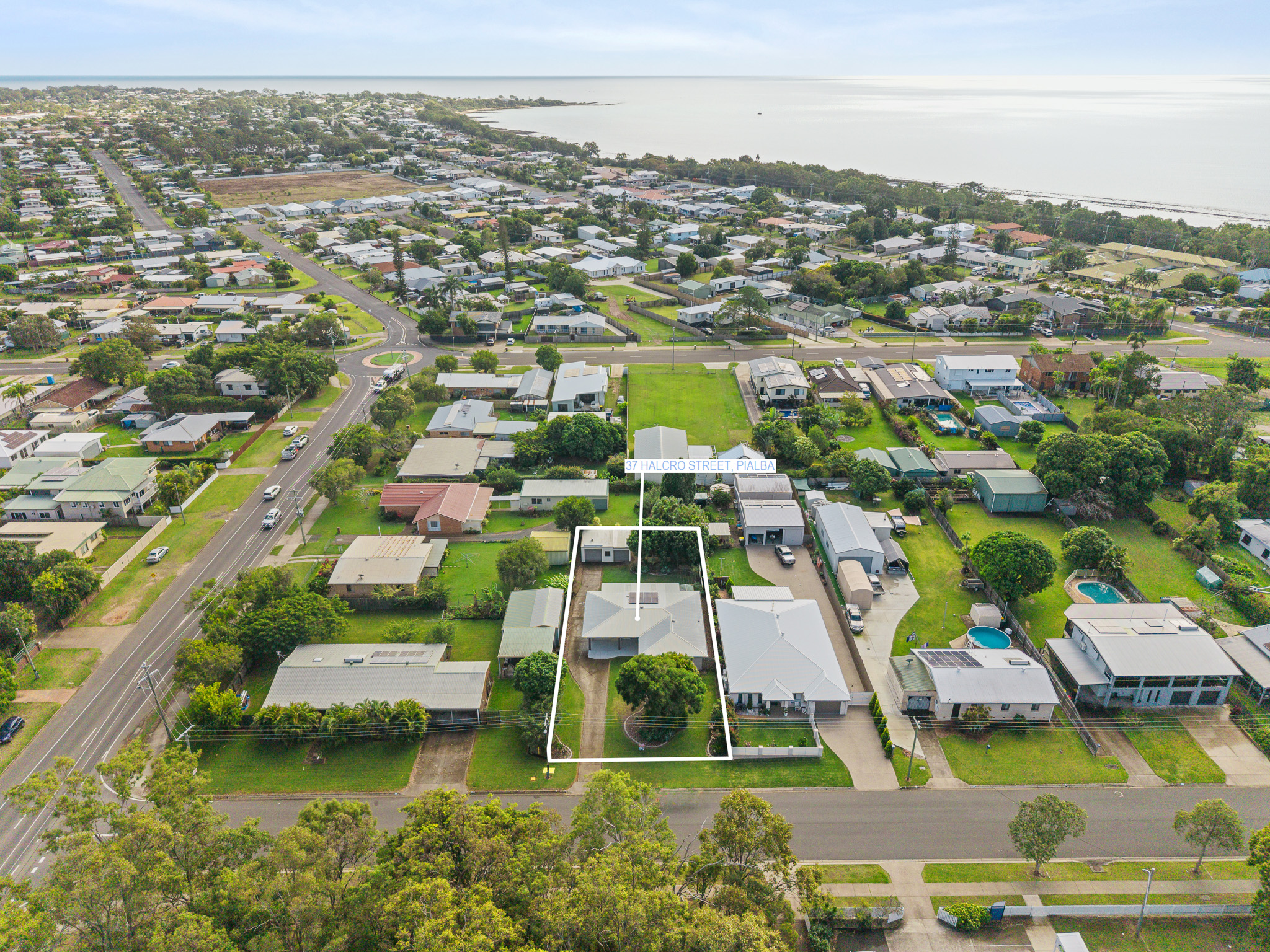 37 Halcro Street, PIALBA, QLD 4655 AUS