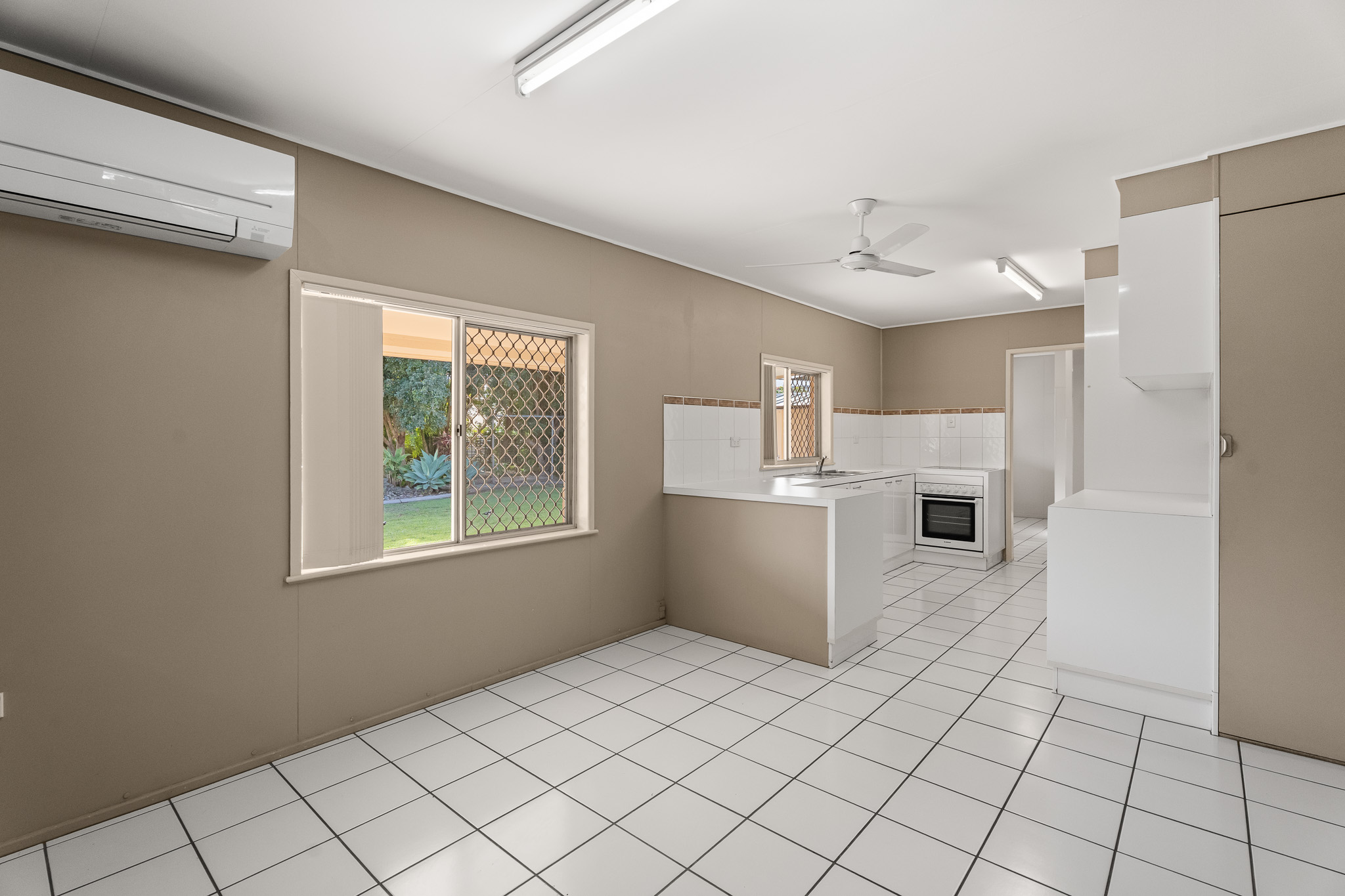 37 Halcro Street, PIALBA, QLD 4655 AUS