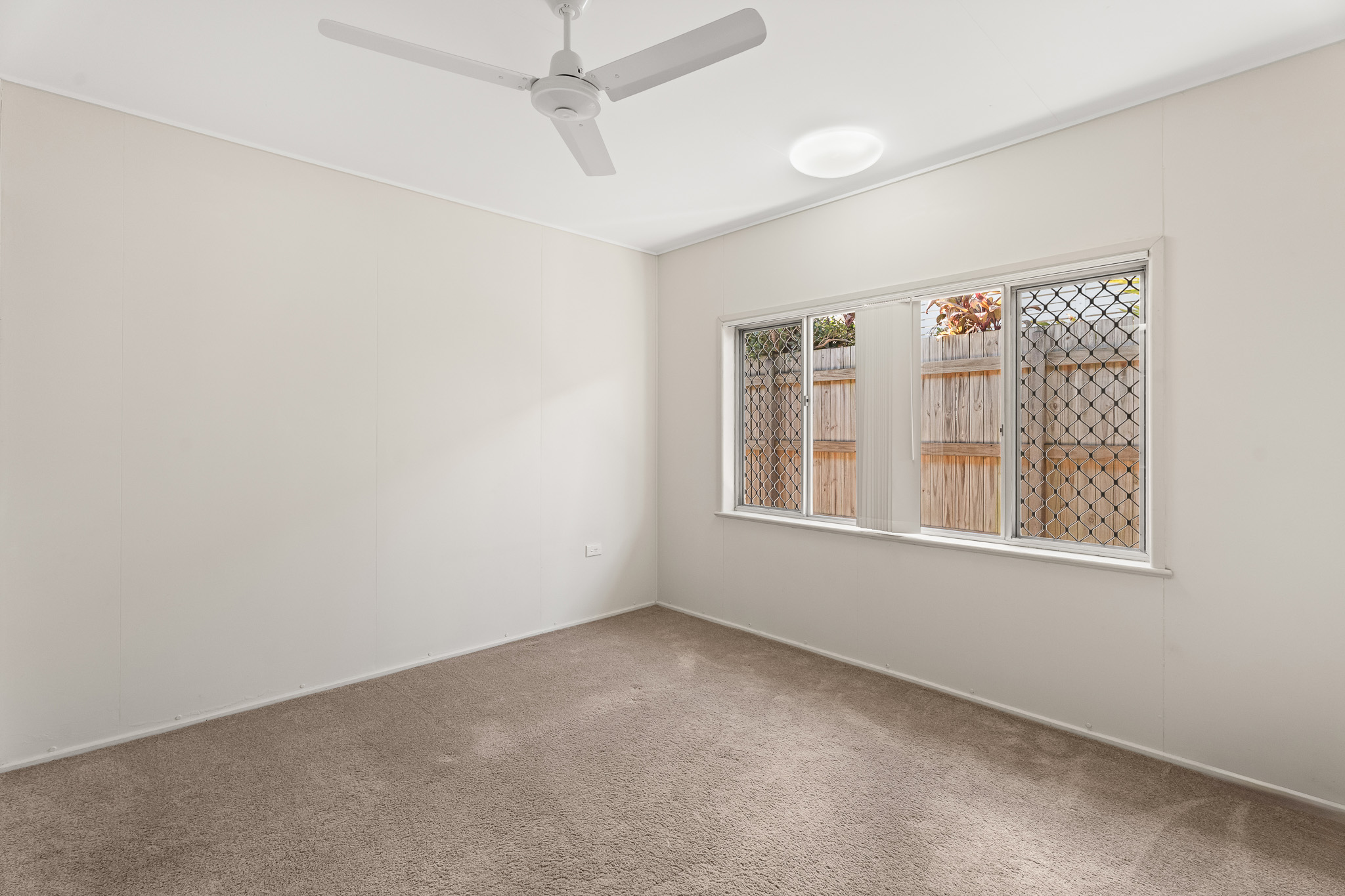 37 Halcro Street, PIALBA, QLD 4655 AUS