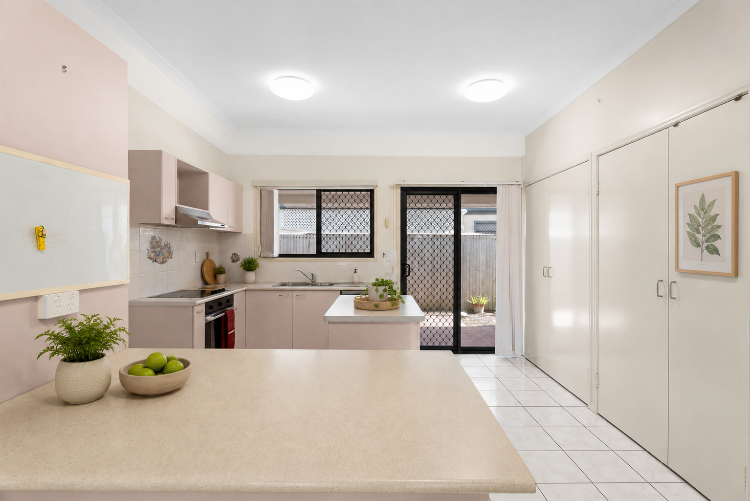 32/34-56 Elizabeth Street, URANGAN, QLD 4655 AUS