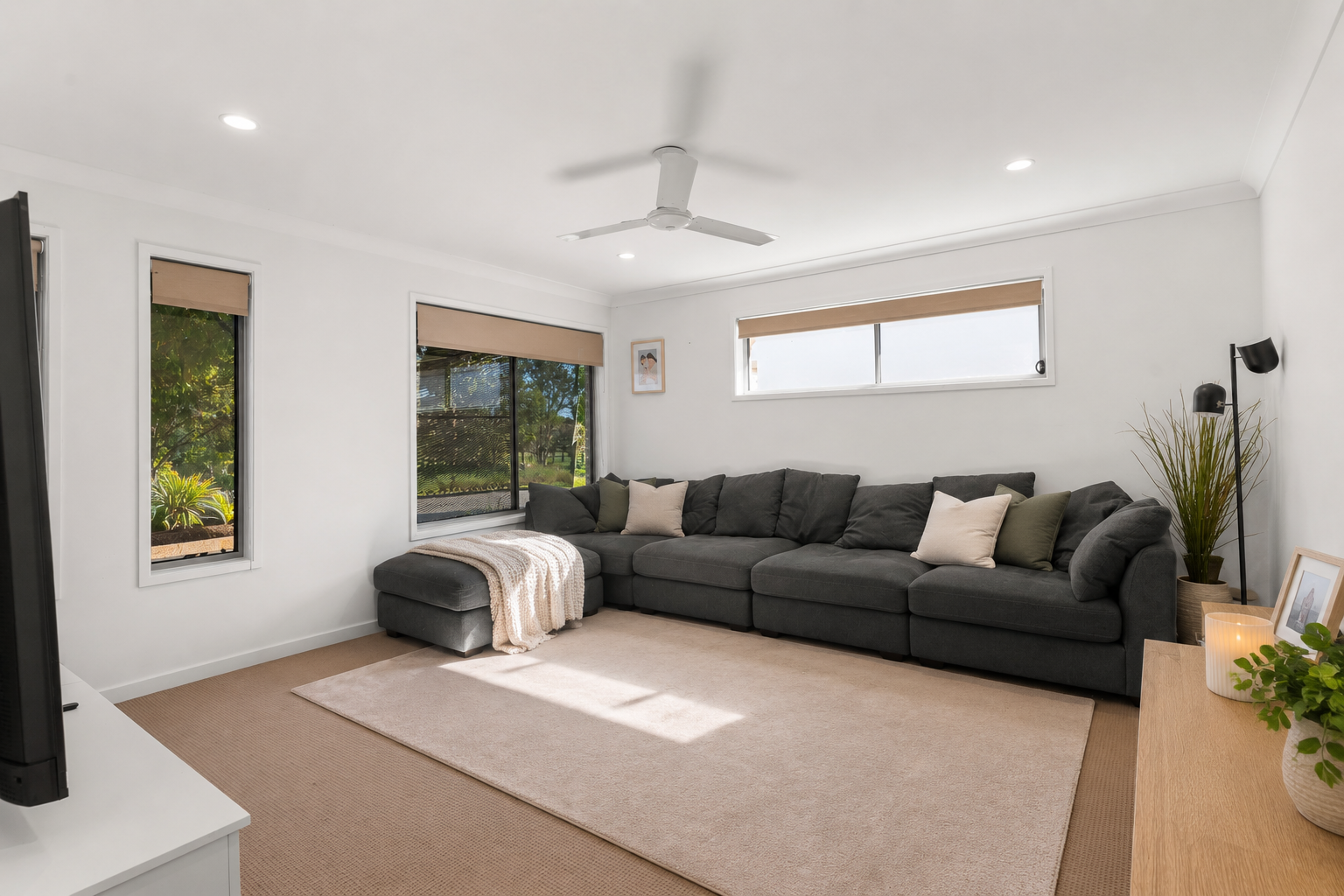 16 Blaxland Road, URRAWEEN, QLD 4655 AUS
