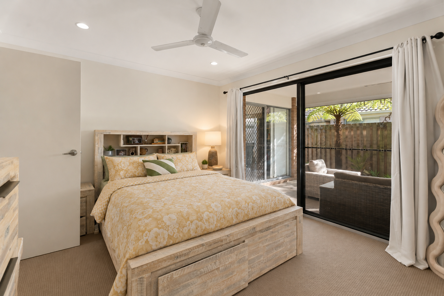 16 Blaxland Road, URRAWEEN, QLD 4655 AUS