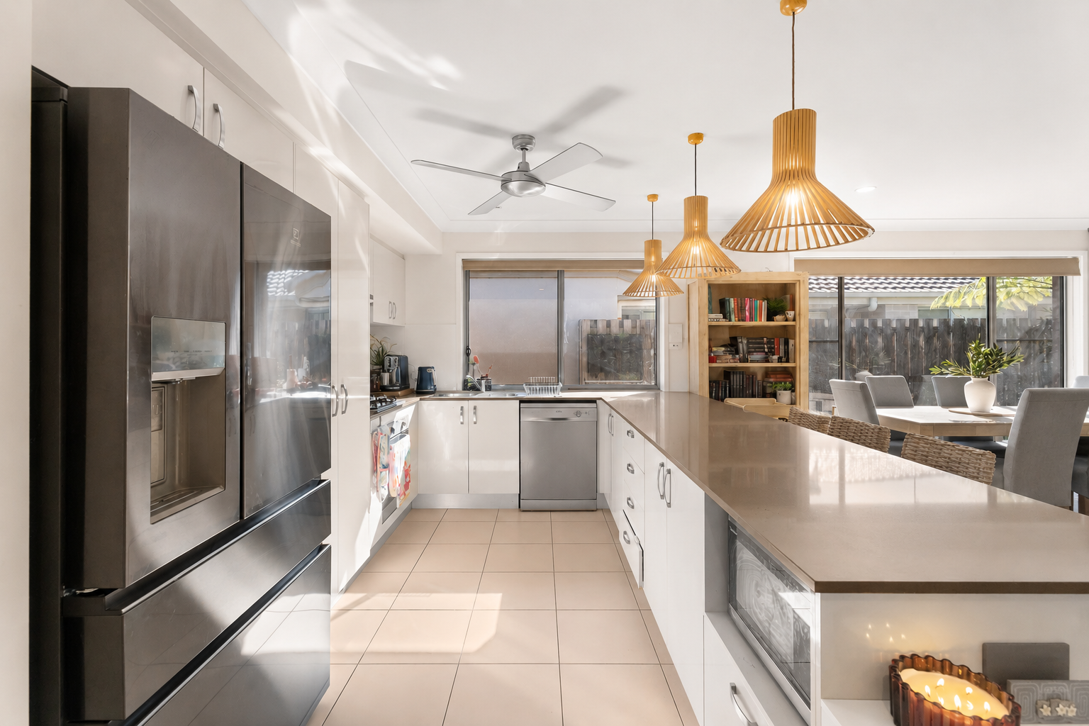 16 Blaxland Road, URRAWEEN, QLD 4655 AUS
