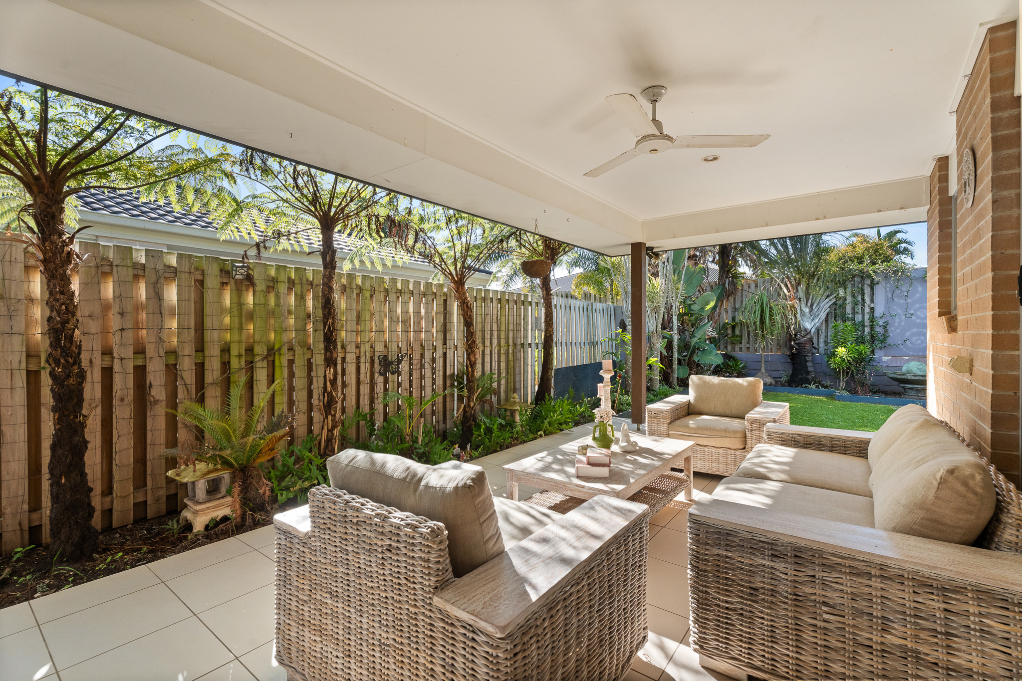 16 Blaxland Road, URRAWEEN, QLD 4655 AUS