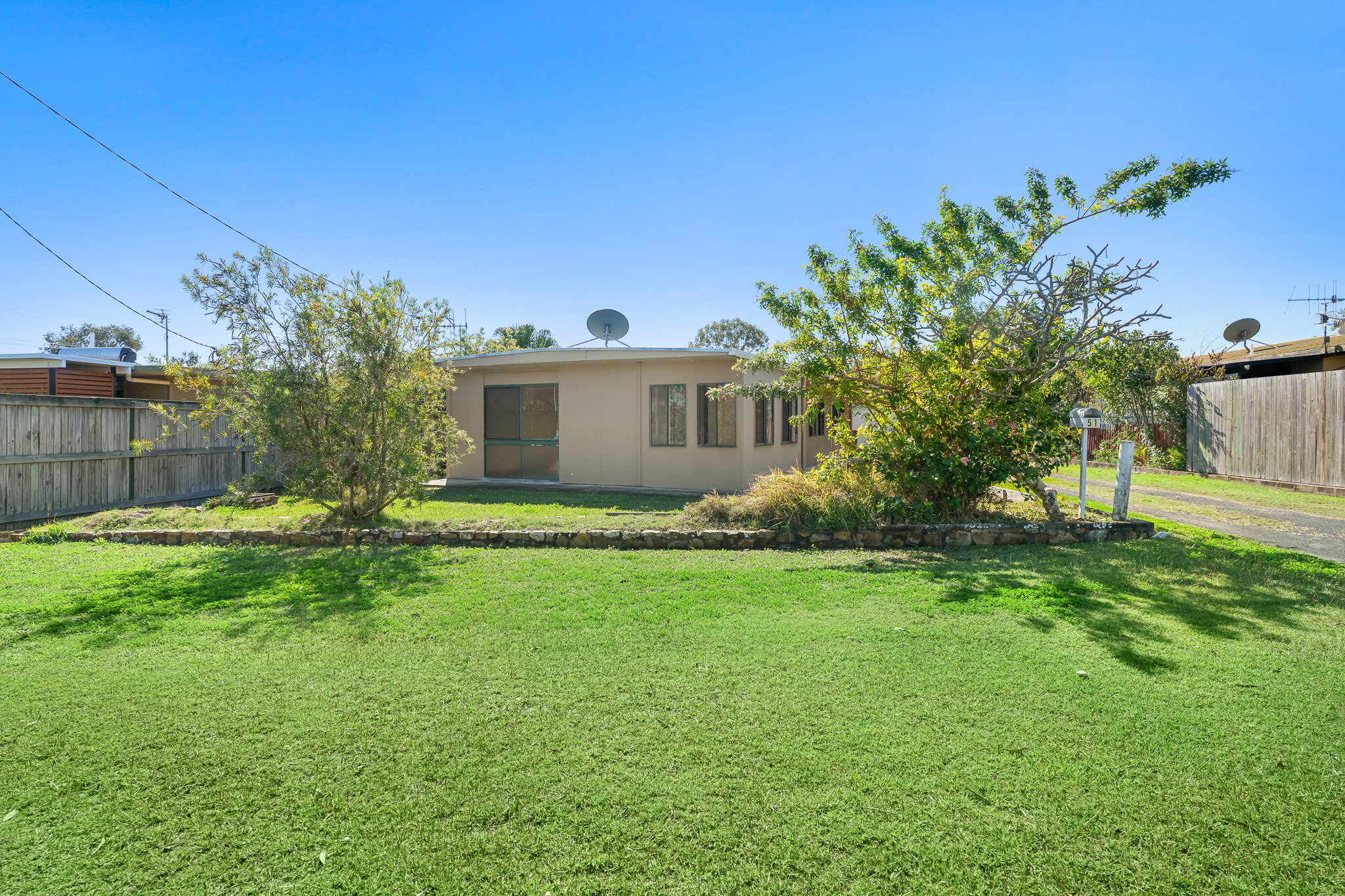 51 Corser Street, POINT VERNON, QLD 4655 AUS
