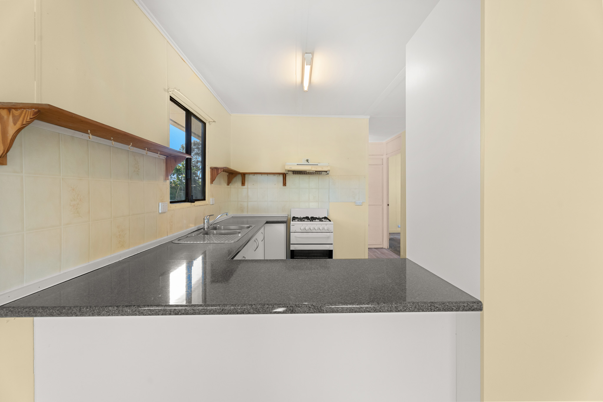 51 Corser Street, POINT VERNON, QLD 4655 AUS