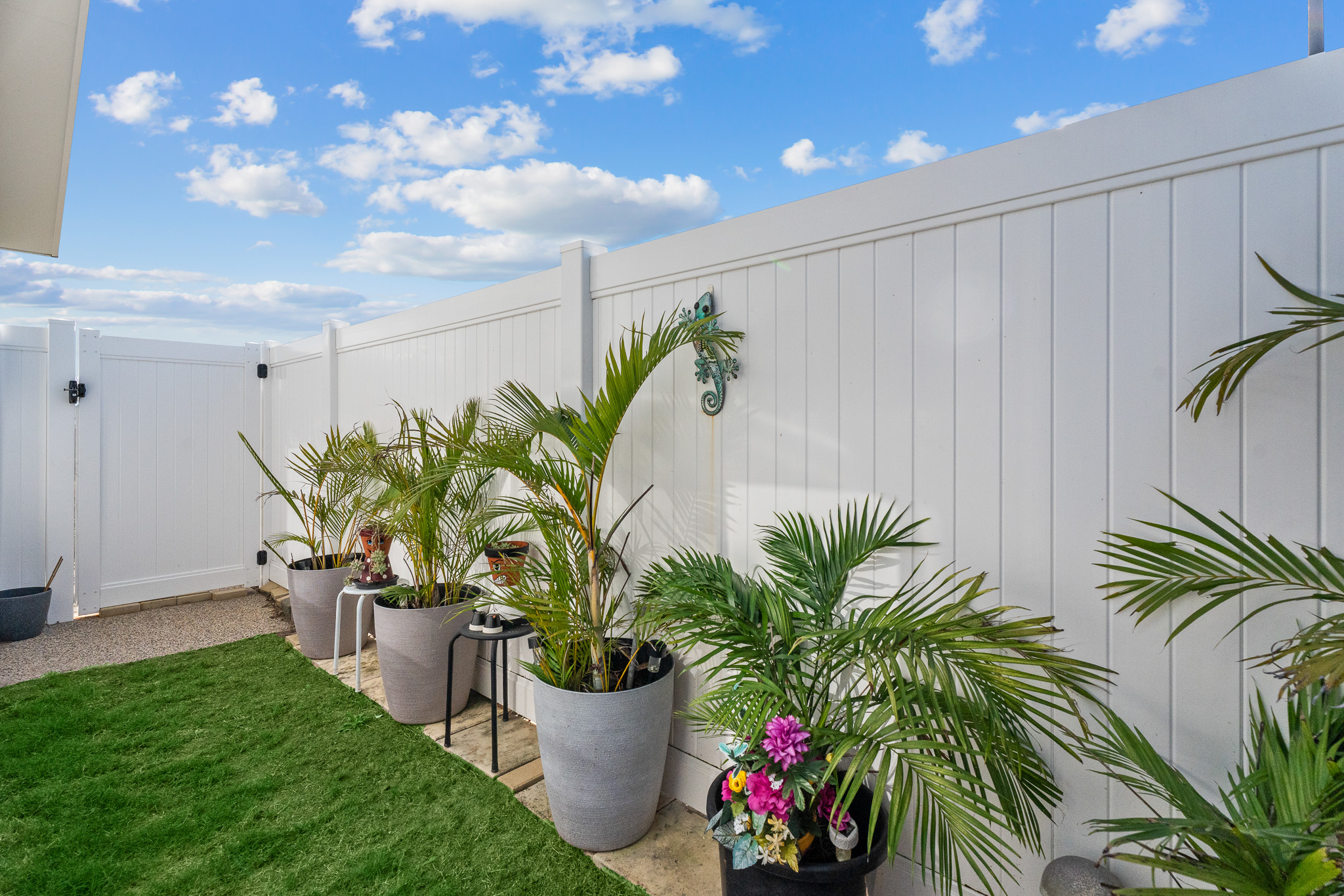 143/5 Serenity Drive, ELI WATERS, QLD 4655 AUS