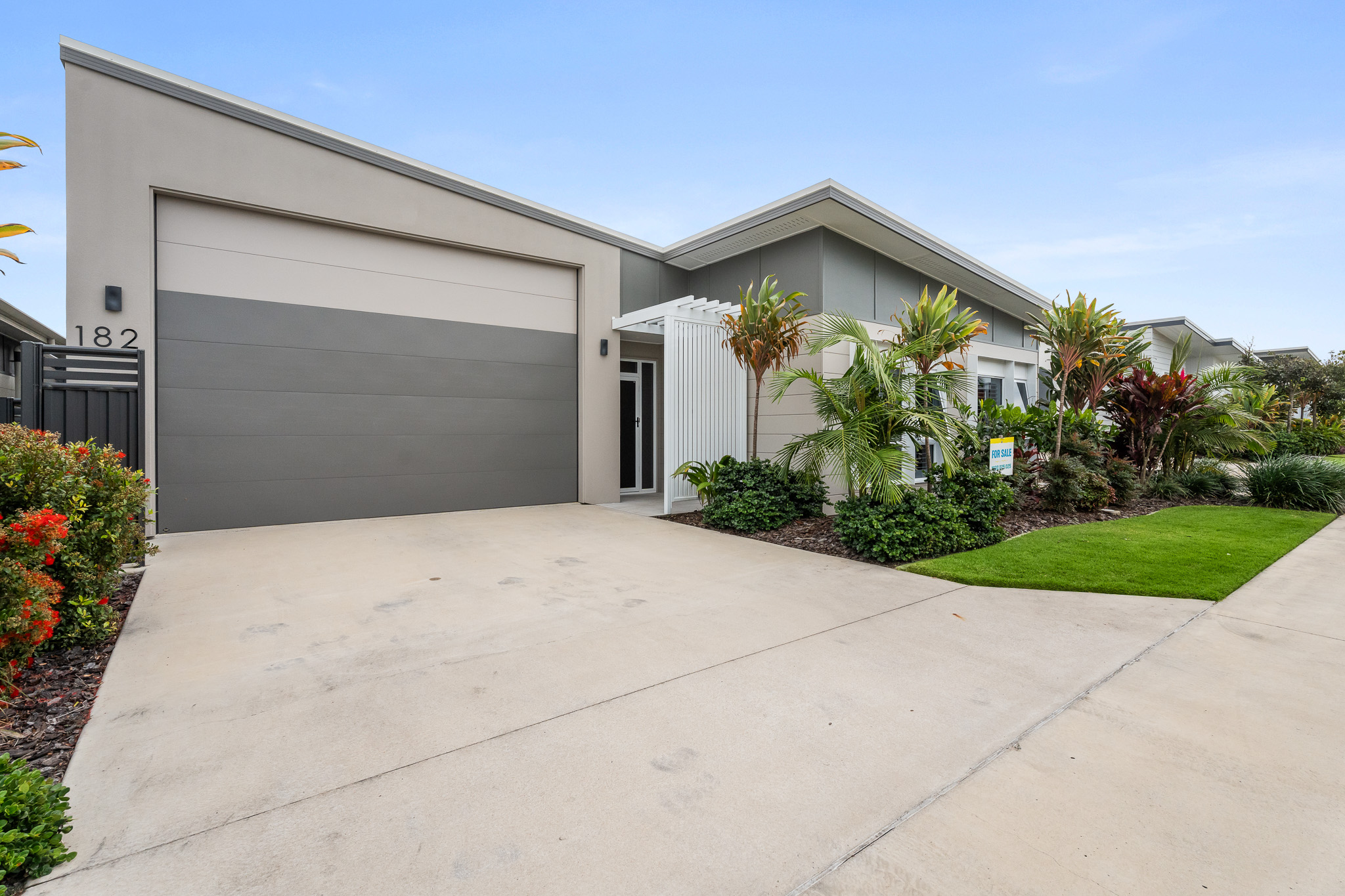 182/1 Latitude Blvd, NIKENBAH, QLD 4655 AUS