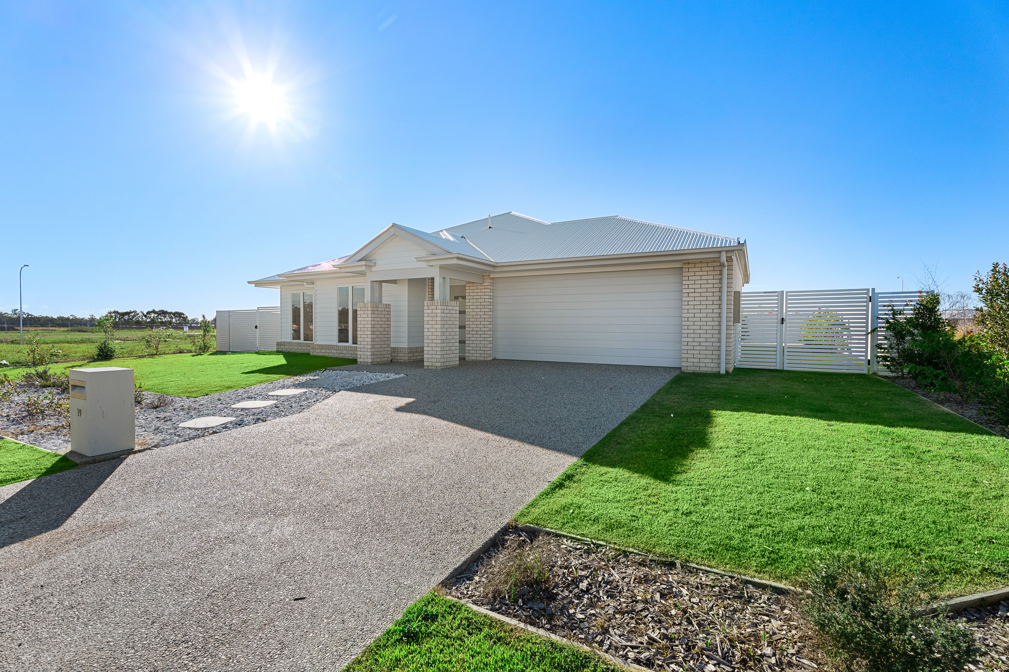 19 Olaf Road, PIALBA, QLD 4655 AUS