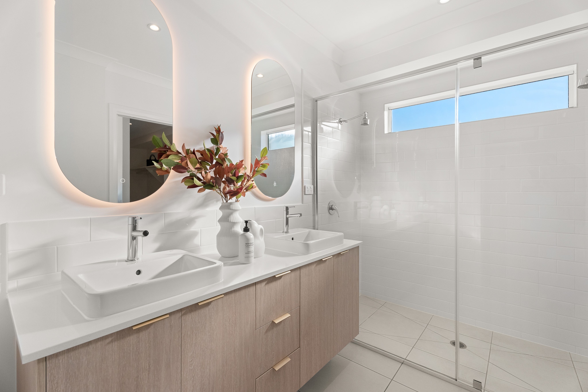 19 Olaf Road, PIALBA, QLD 4655 AUS