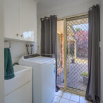 6 Jonwest Close, TORQUAY, QLD 4655 AUS