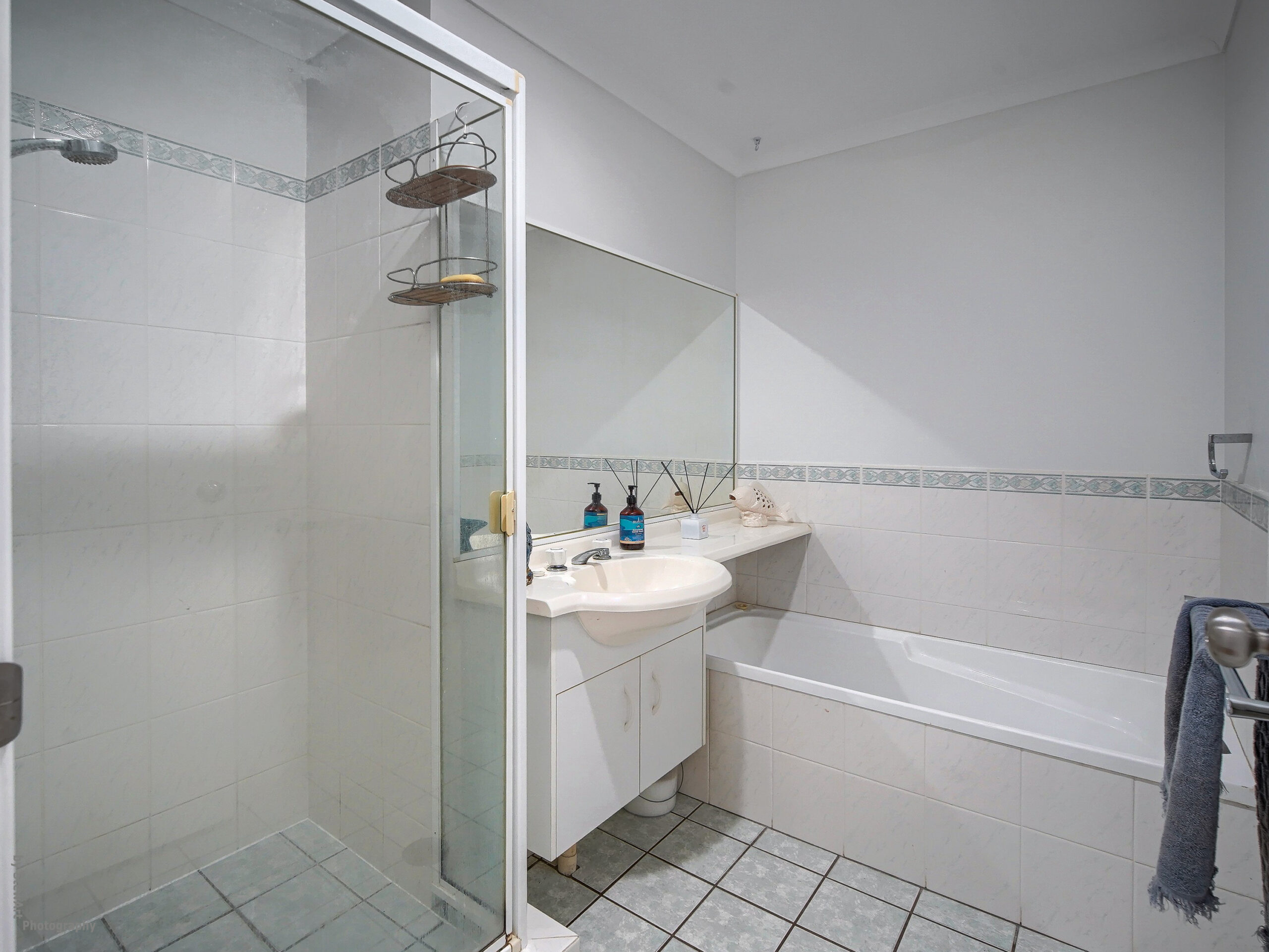 6 Jonwest Close, TORQUAY, QLD 4655 AUS