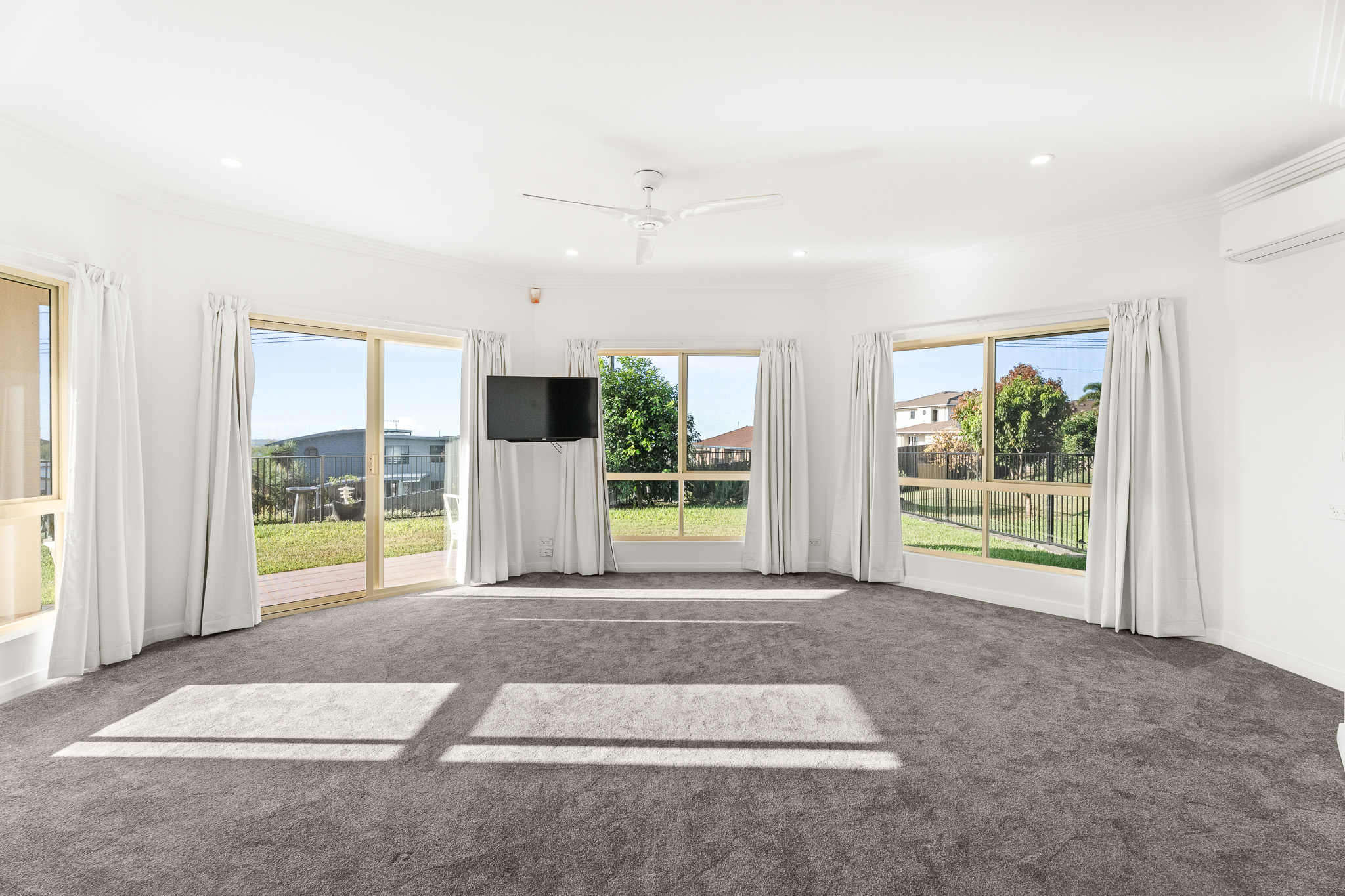 2 Balmoral Court, URRAWEEN, QLD 4655 AUS