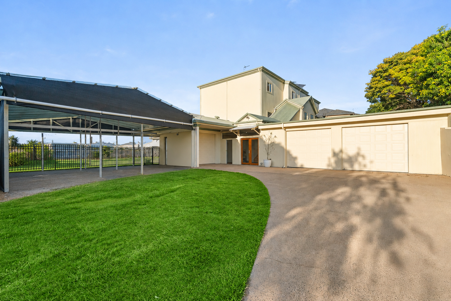 2 Balmoral Court, URRAWEEN, QLD 4655 AUS