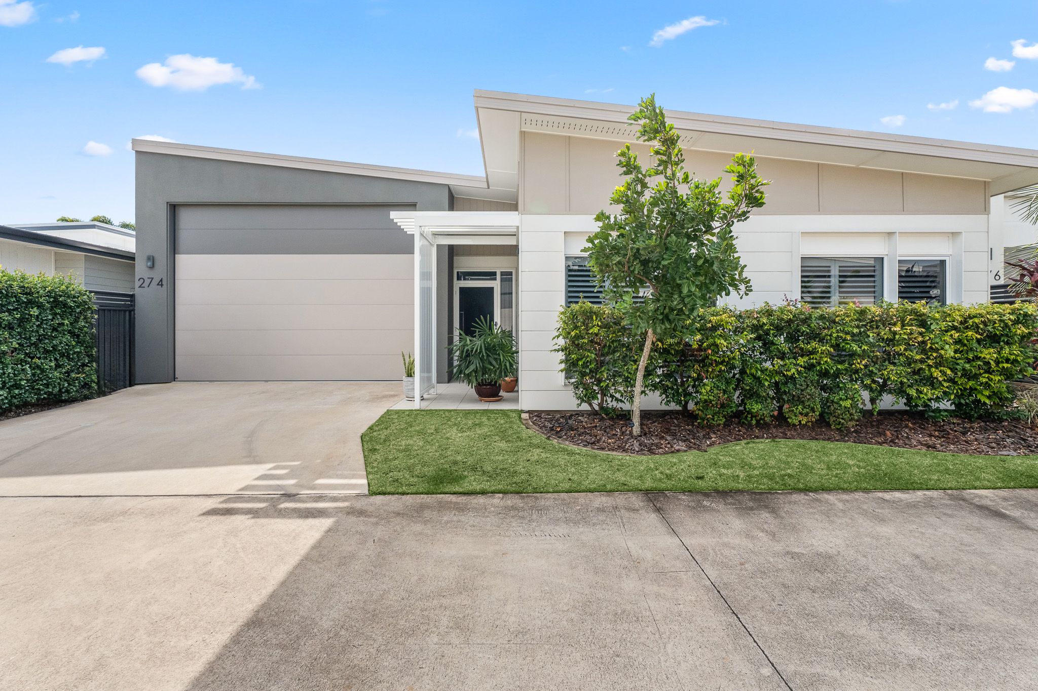274/1 Latitude Boulevard, NIKENBAH, QLD 4655 AUS