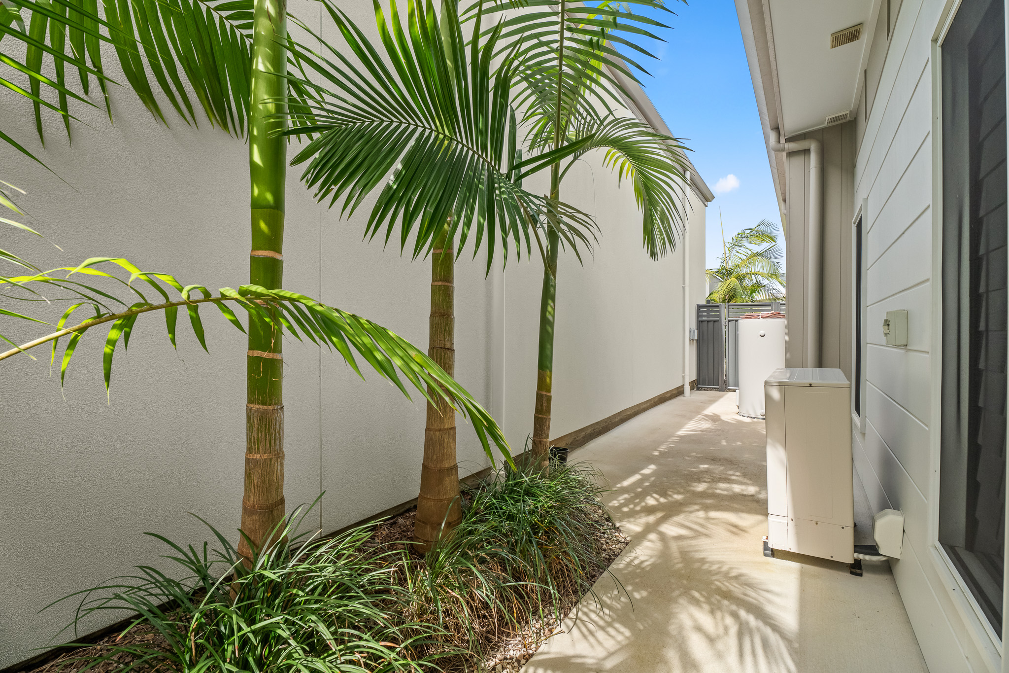 274/1 Latitude Boulevard, NIKENBAH, QLD 4655 AUS