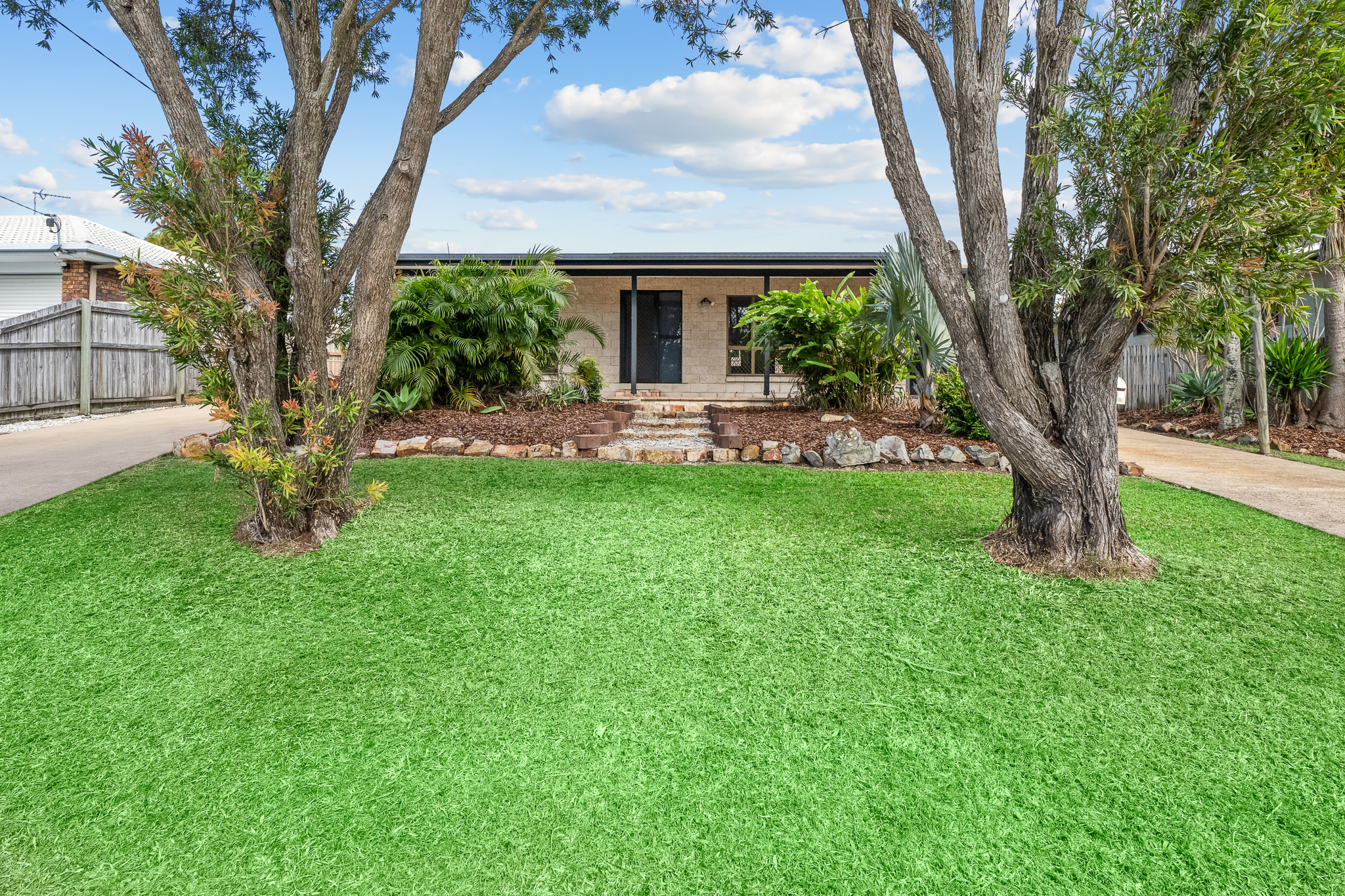 10 Parkway Drive, SCARNESS, QLD 4655 AUS