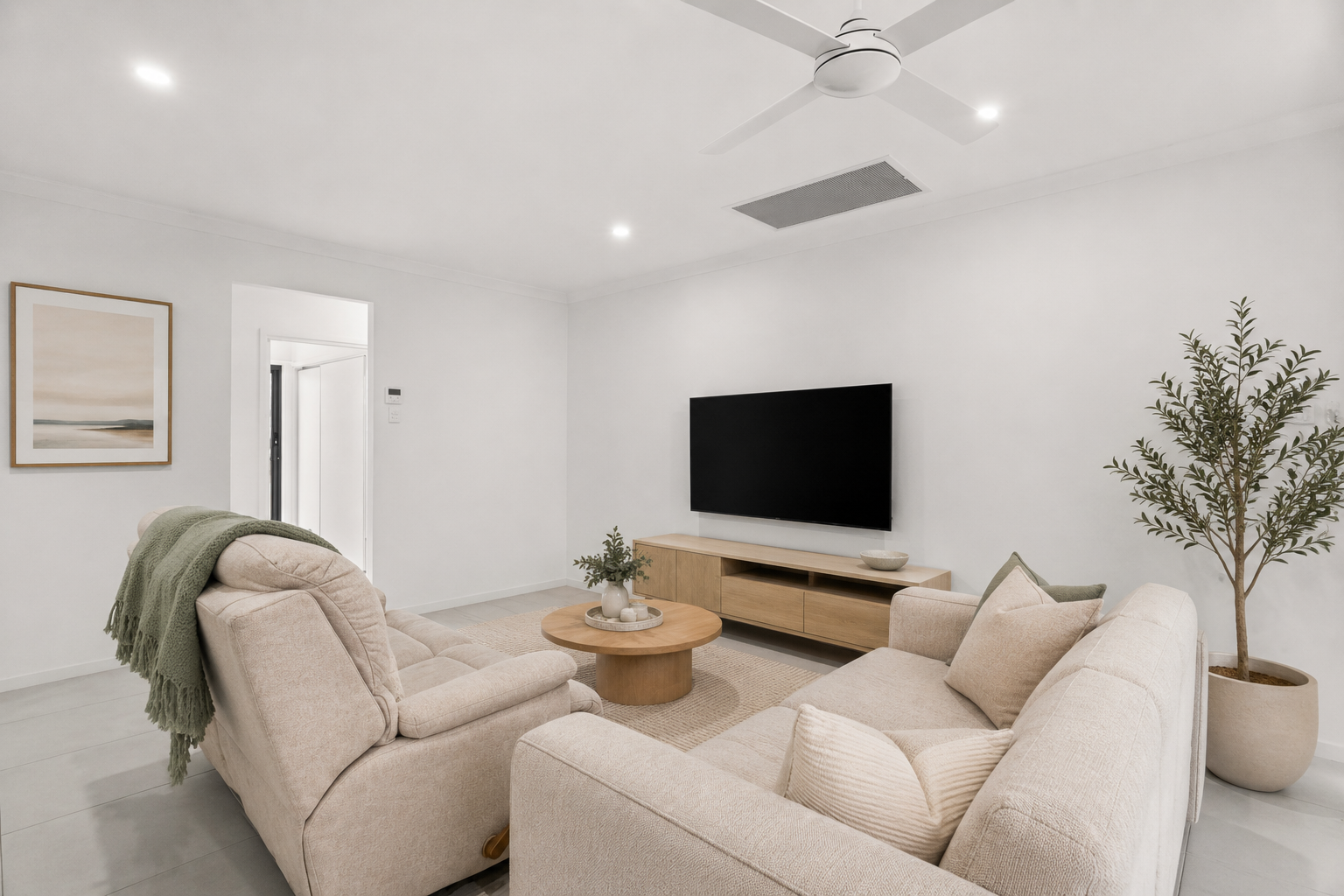 4 Coolamon Court, URRAWEEN, QLD 4655 AUS