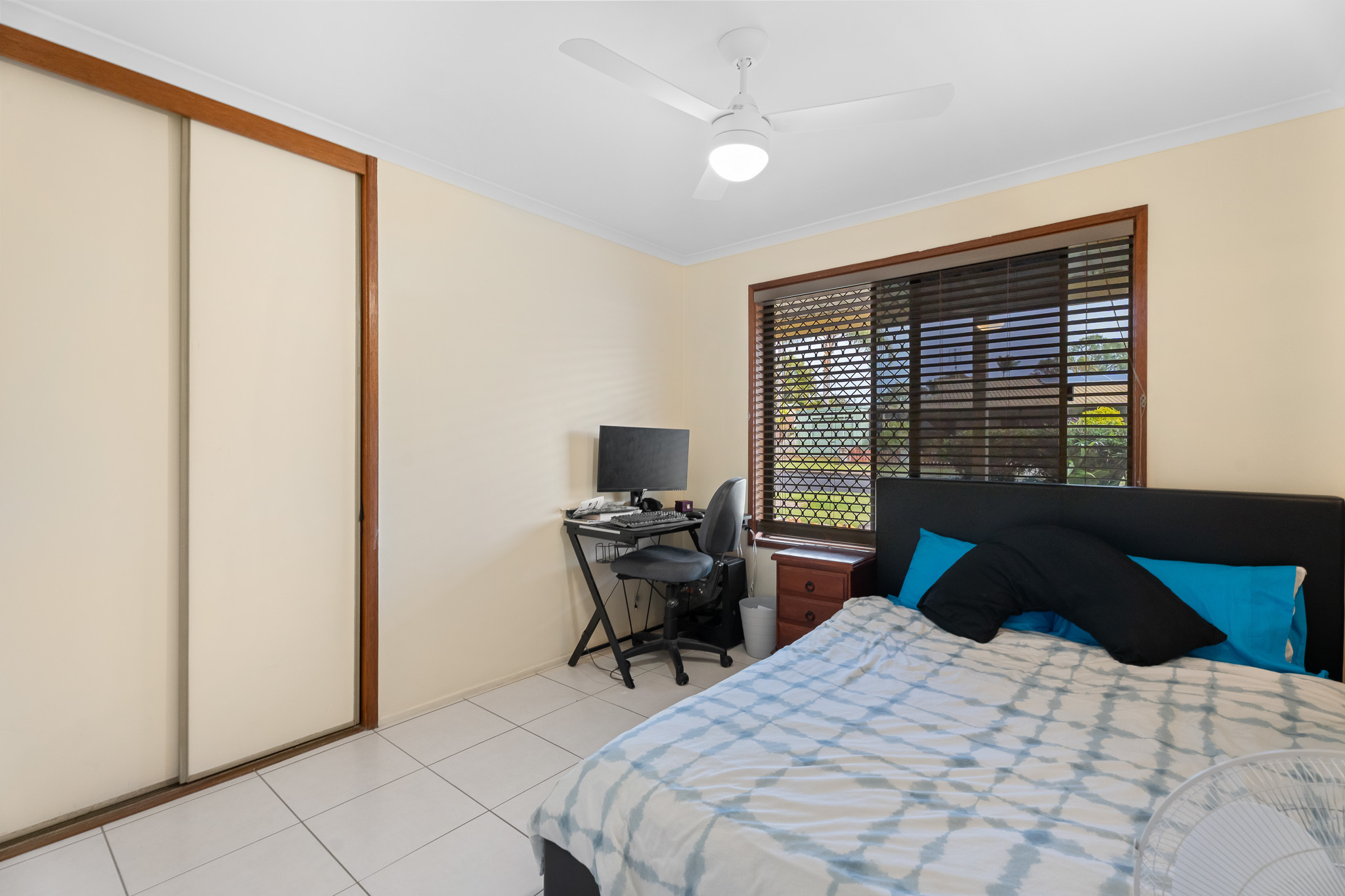 6 Heran Court, URANGAN, QLD 4655 AUS