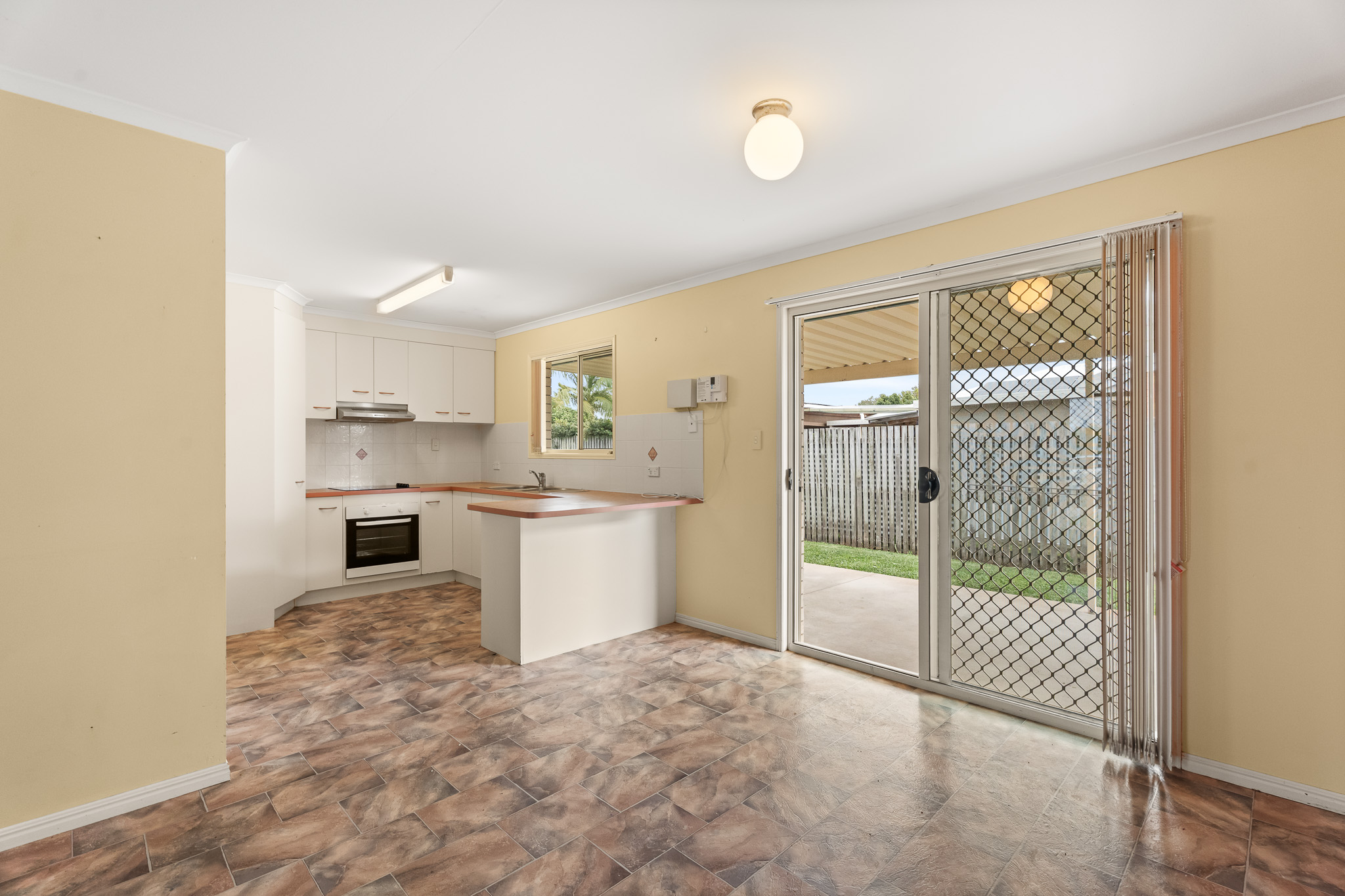 17 Chancellor Drive, URRAWEEN, QLD 4655 AUS