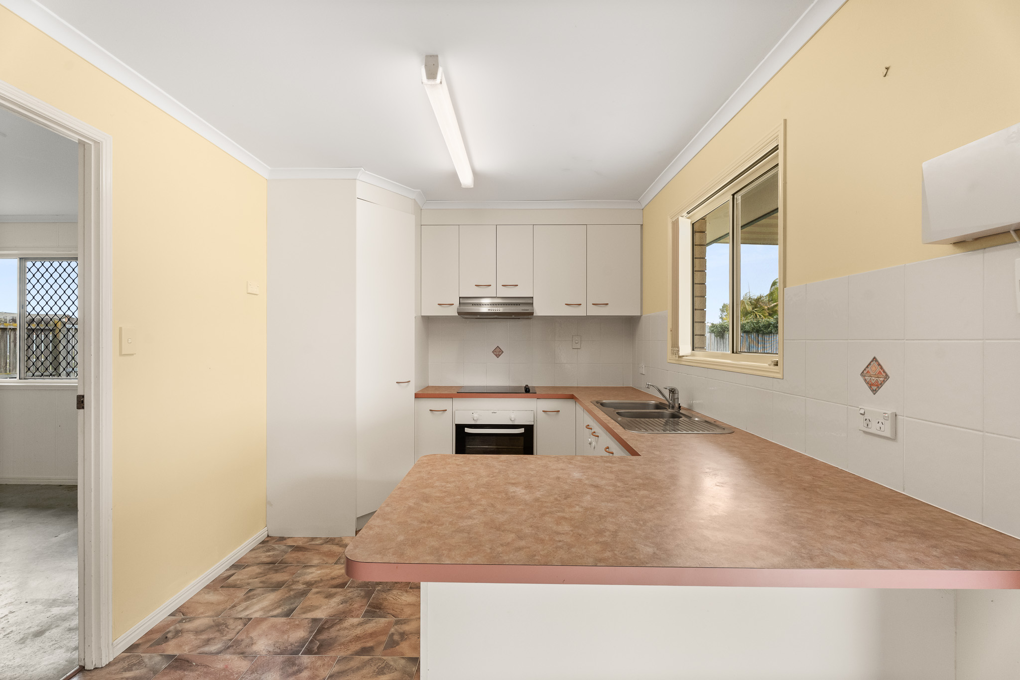 17 Chancellor Drive, URRAWEEN, QLD 4655 AUS