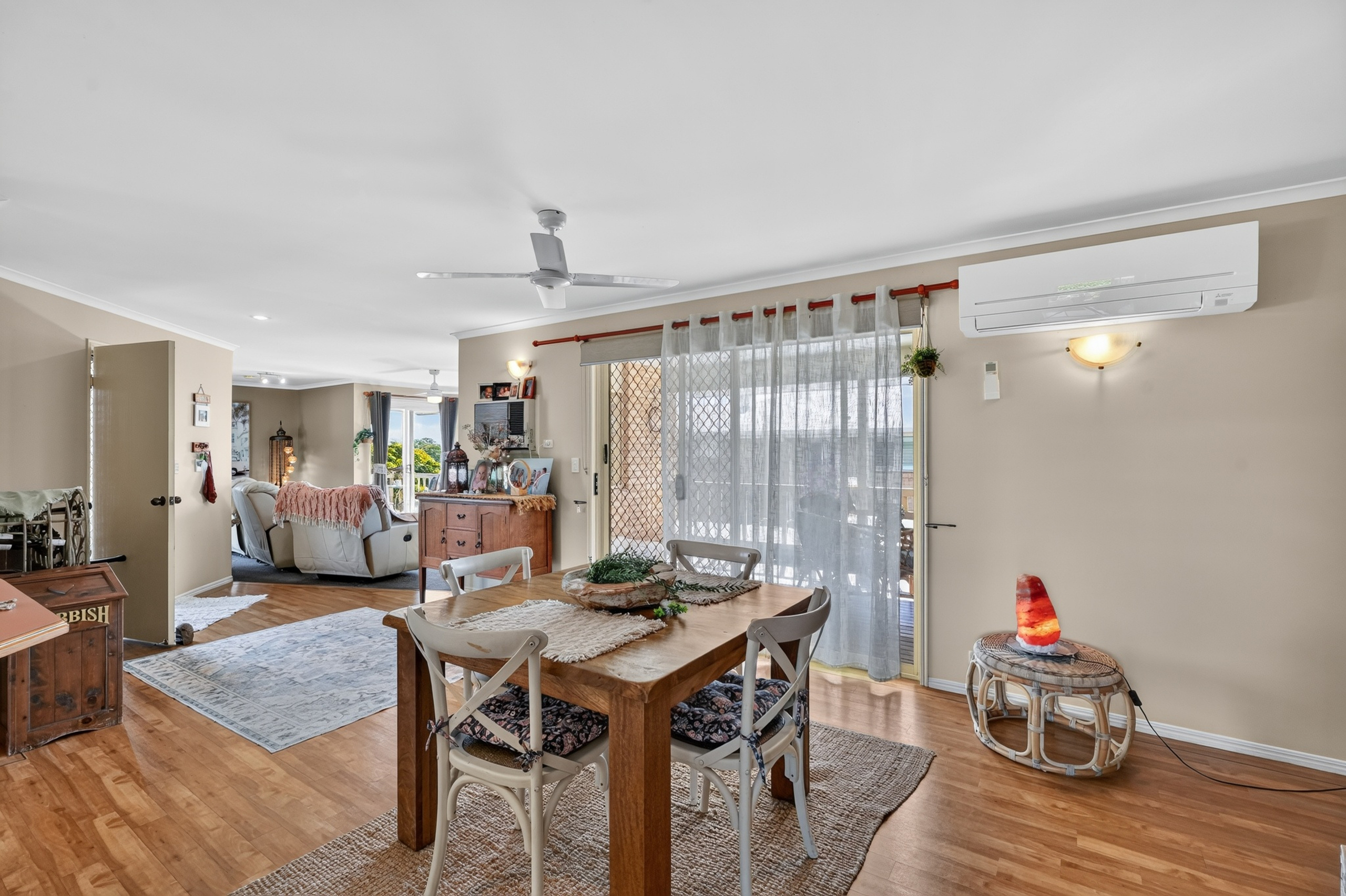 15 Faye Avenue, SCARNESS, QLD 4655 AUS