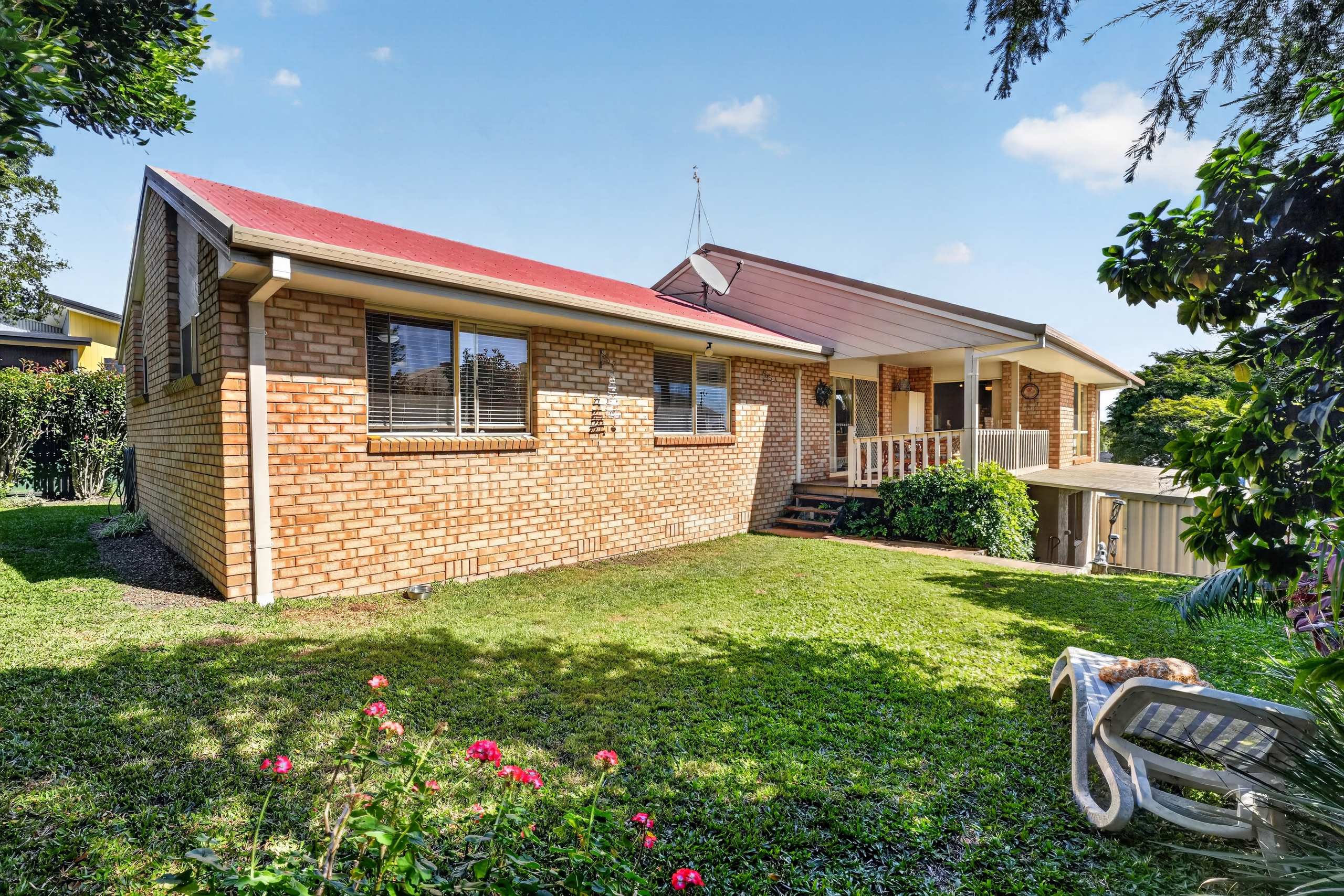 15 Faye Avenue, SCARNESS, QLD 4655 AUS