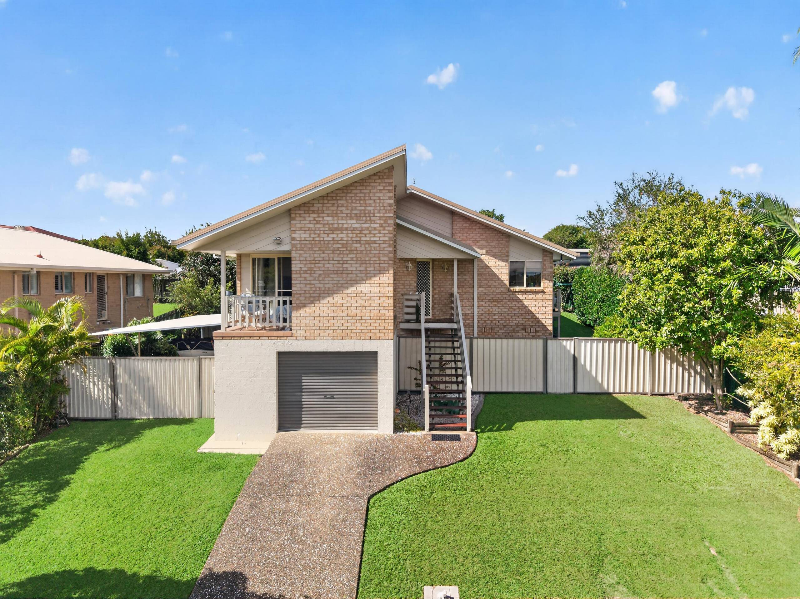 15 Faye Avenue, SCARNESS, QLD 4655 AUS